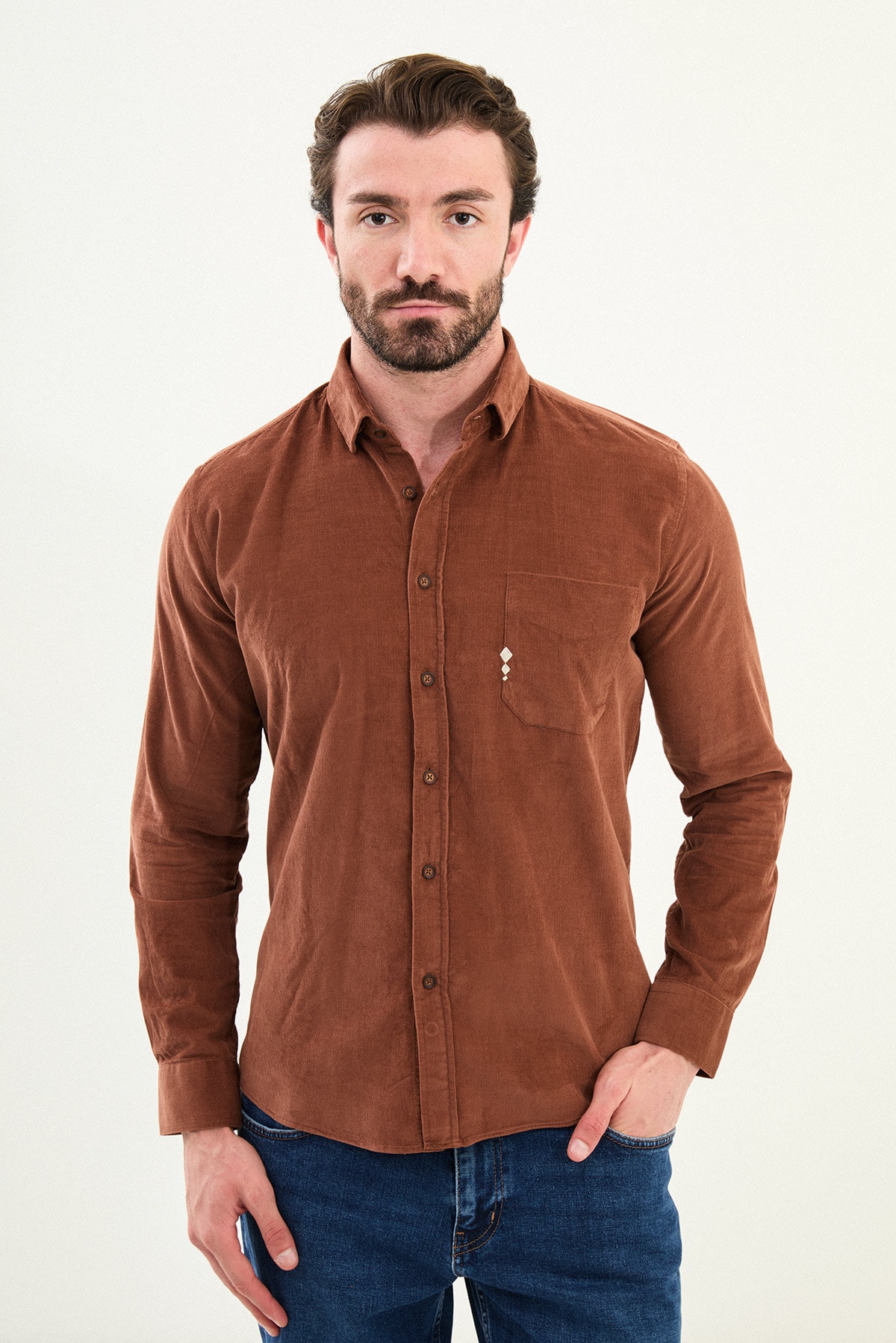 Düz Slim Fit Nakış Detaylı Kadife Erkek Gömlek - Kamel