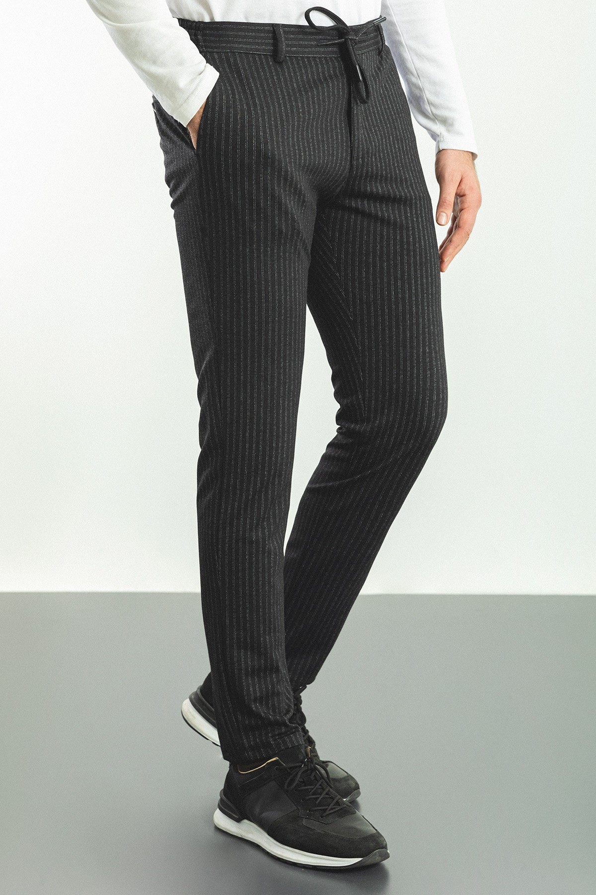 Çizgili Super Slim Fit Beli Lastikli İpli Erkek Pantolon