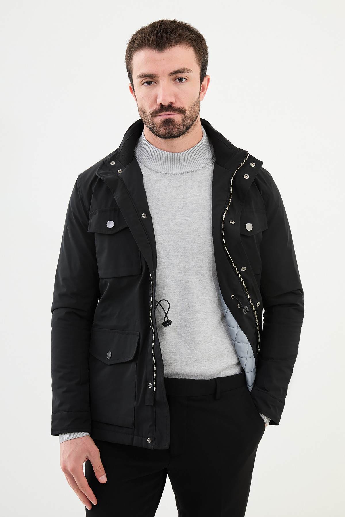 Trench Hakim Yaka