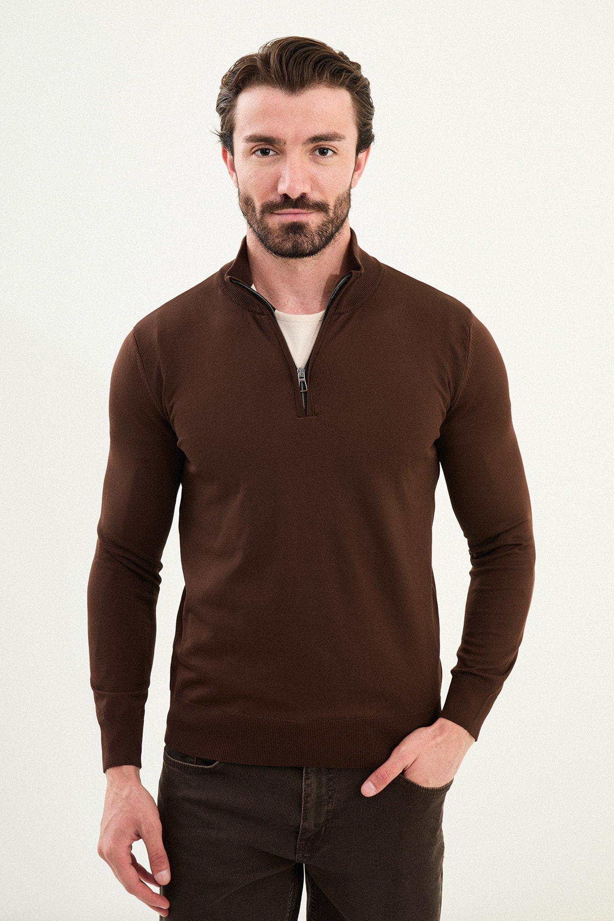 Düz Slim Fit Fermuarlı Yarım Balıkçı Erkek Triko Kazak - Kahverengi