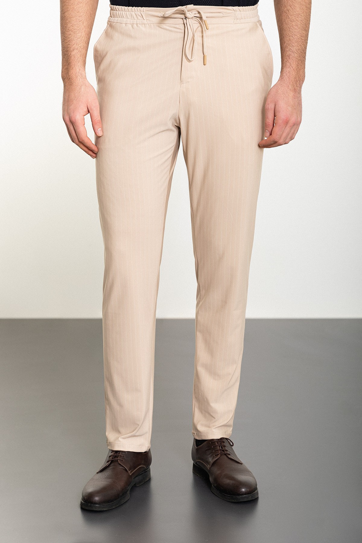 Çizgili Super Slim Fit Beli Lastikli İpli Erkek Pantolon - Bej