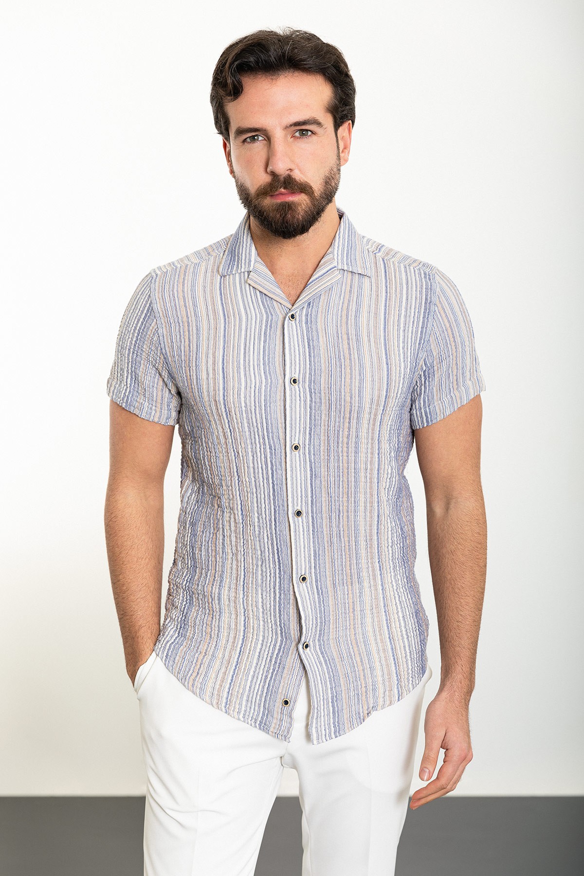 Çizgili Slim Fit Apaç Yaka Kısa Kollu Erkek Gömlek - Lacivert