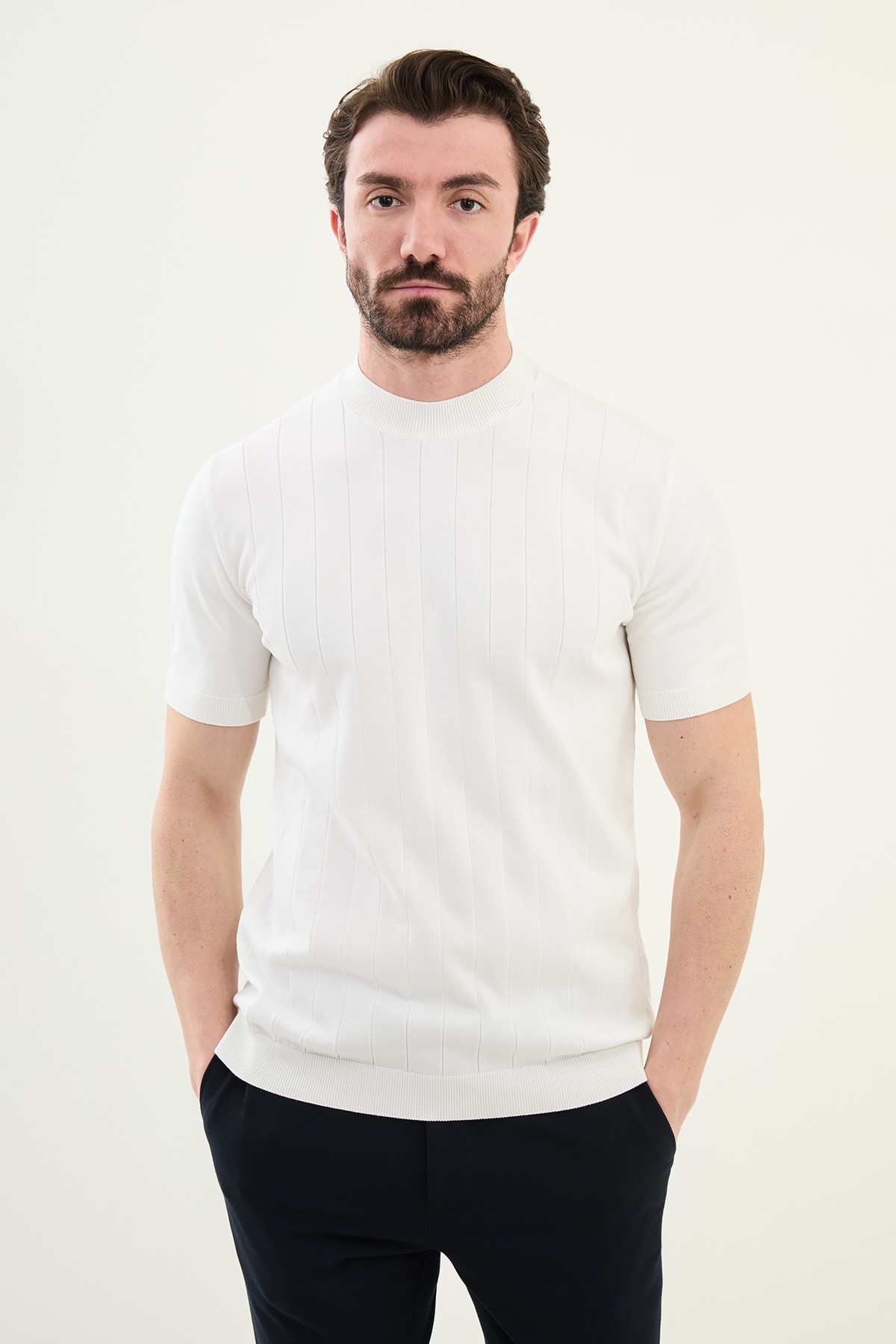 Çizgili Slim Fit Yarım Balıkçı Yaka Erkek Triko T-Shirt - Ekru