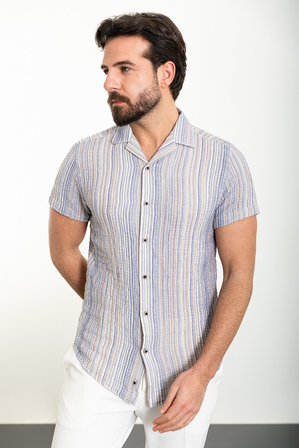 Çizgili Slim Fit Apaç Yaka Kısa Kollu Erkek Gömlek