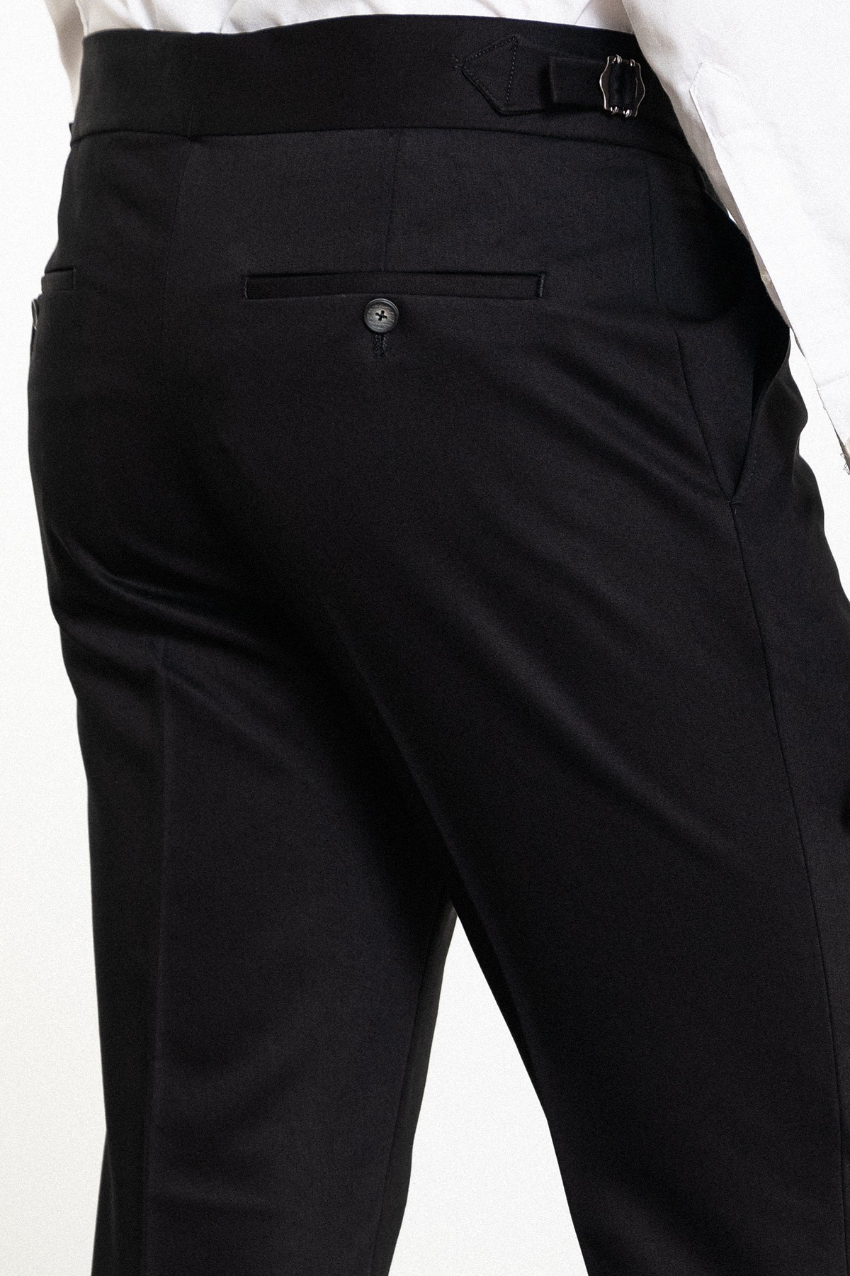 Düz Super Slim Fit Pileli Kemer Detaylı Tokalı Erkek Pantolon