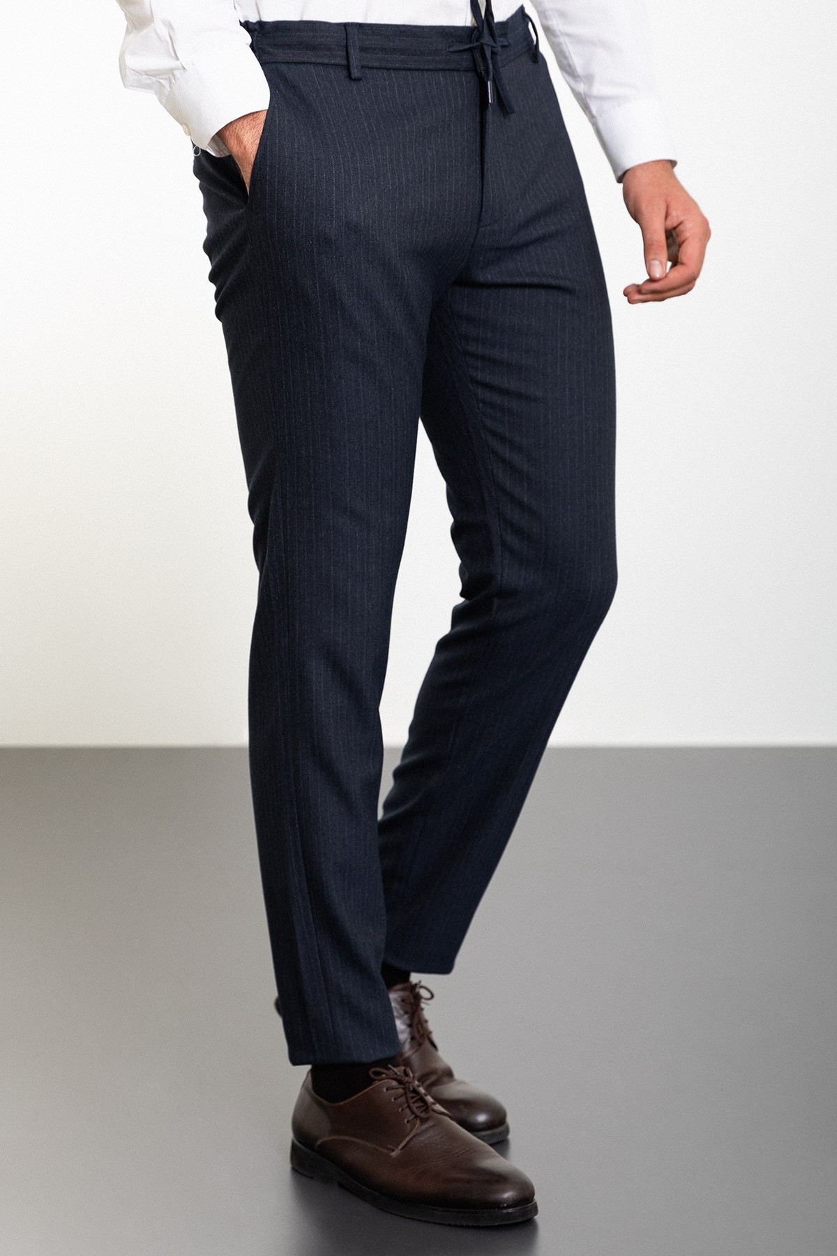 Çizgili Super Slim Fit Beli Lastikli İpli Erkek Pantolon - Lacivert