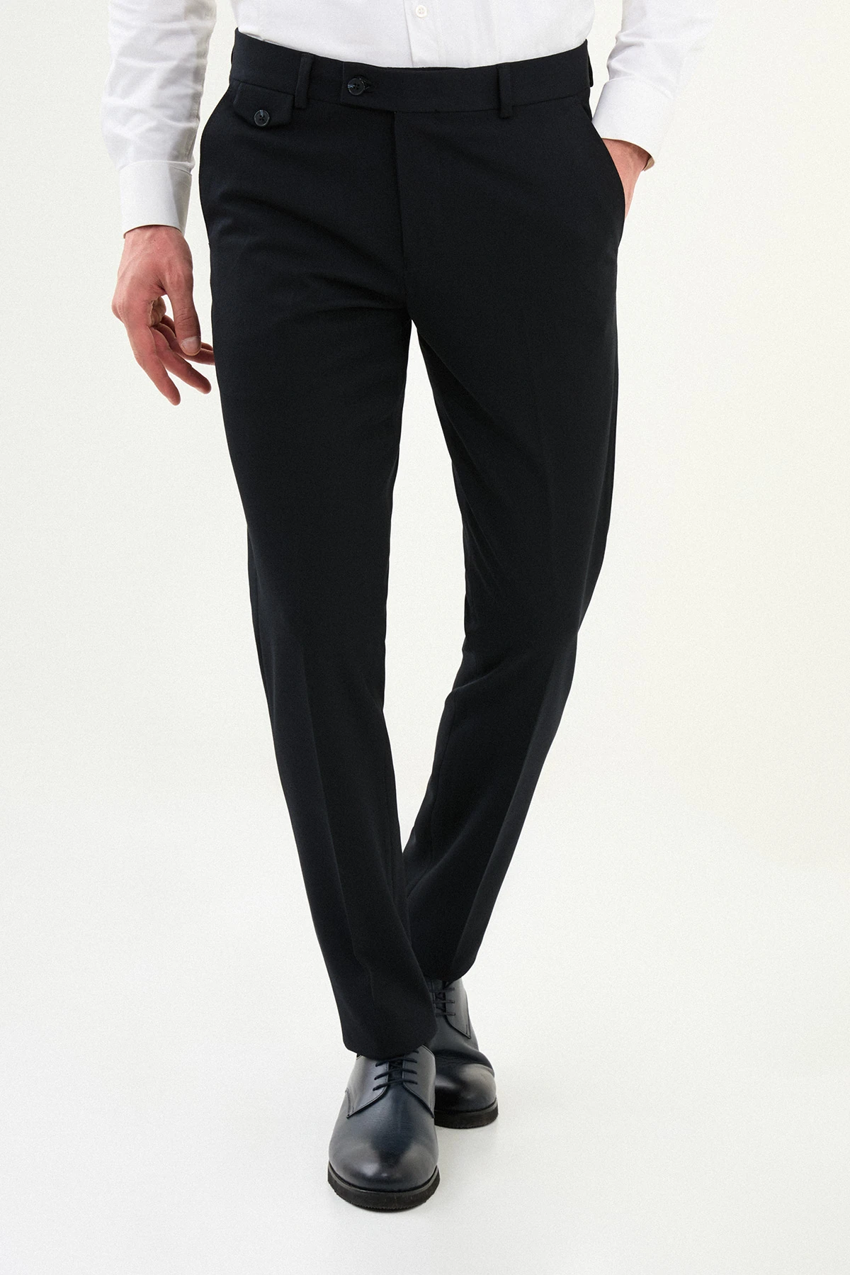 Düz Super Slim Fit Cep Detaylı Klasik Erkek Pantolon - Lacivert