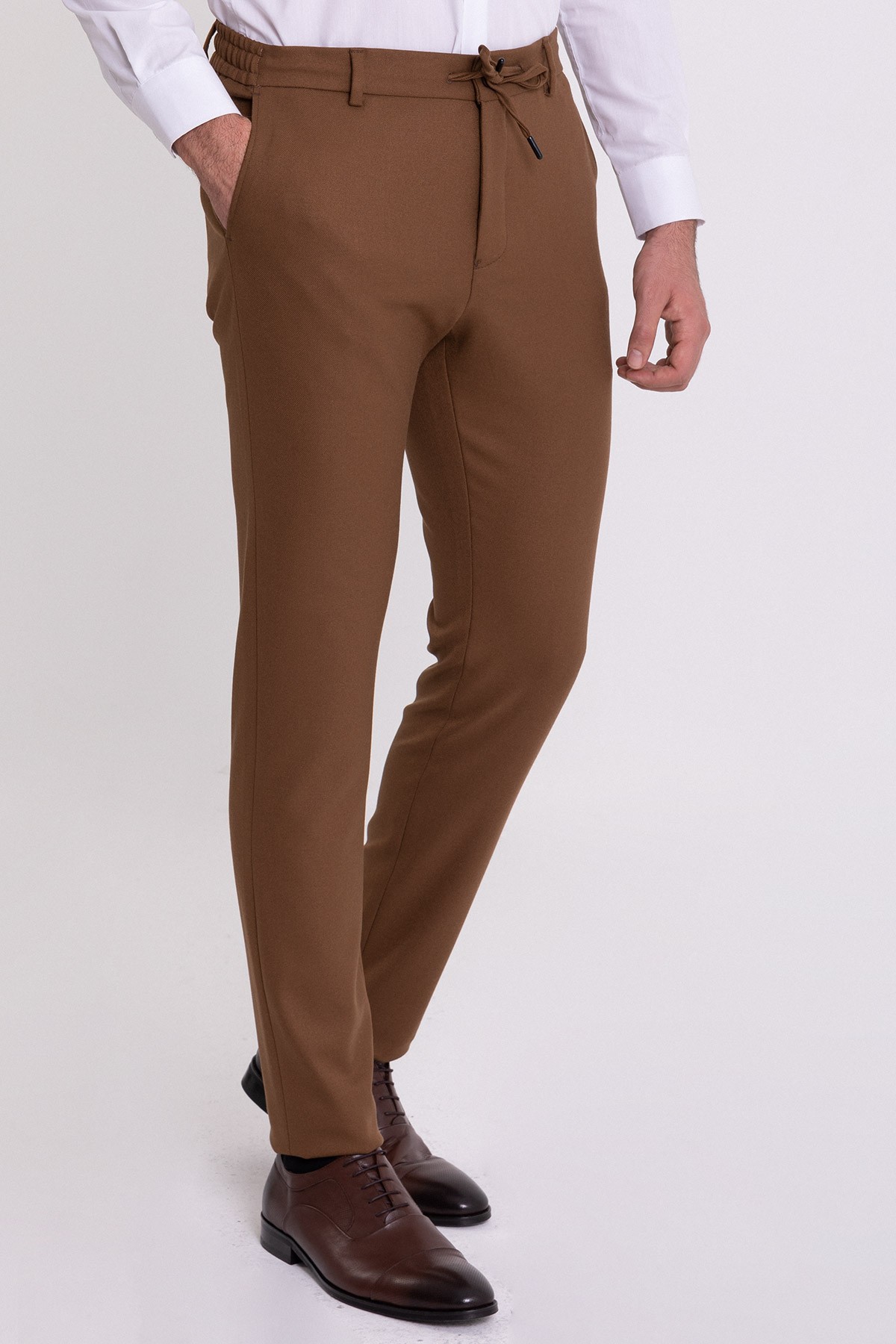 Düz Super Slim Fit Beli Lastikli İpli Erkek Pantolon - Kamel