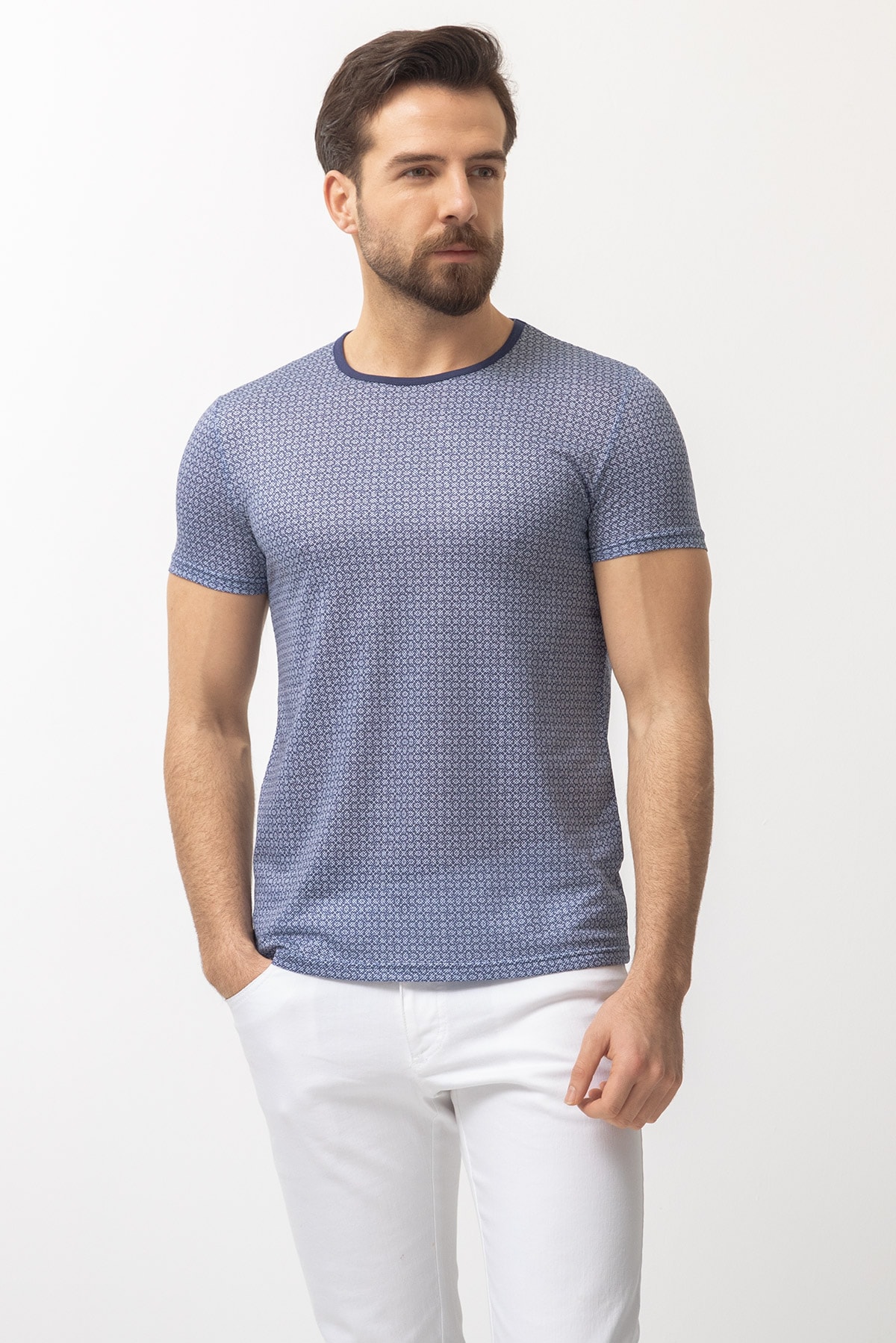 Desenli Slim Fit Bisiklet Yaka Erkek T-Shirt - Lacivert
