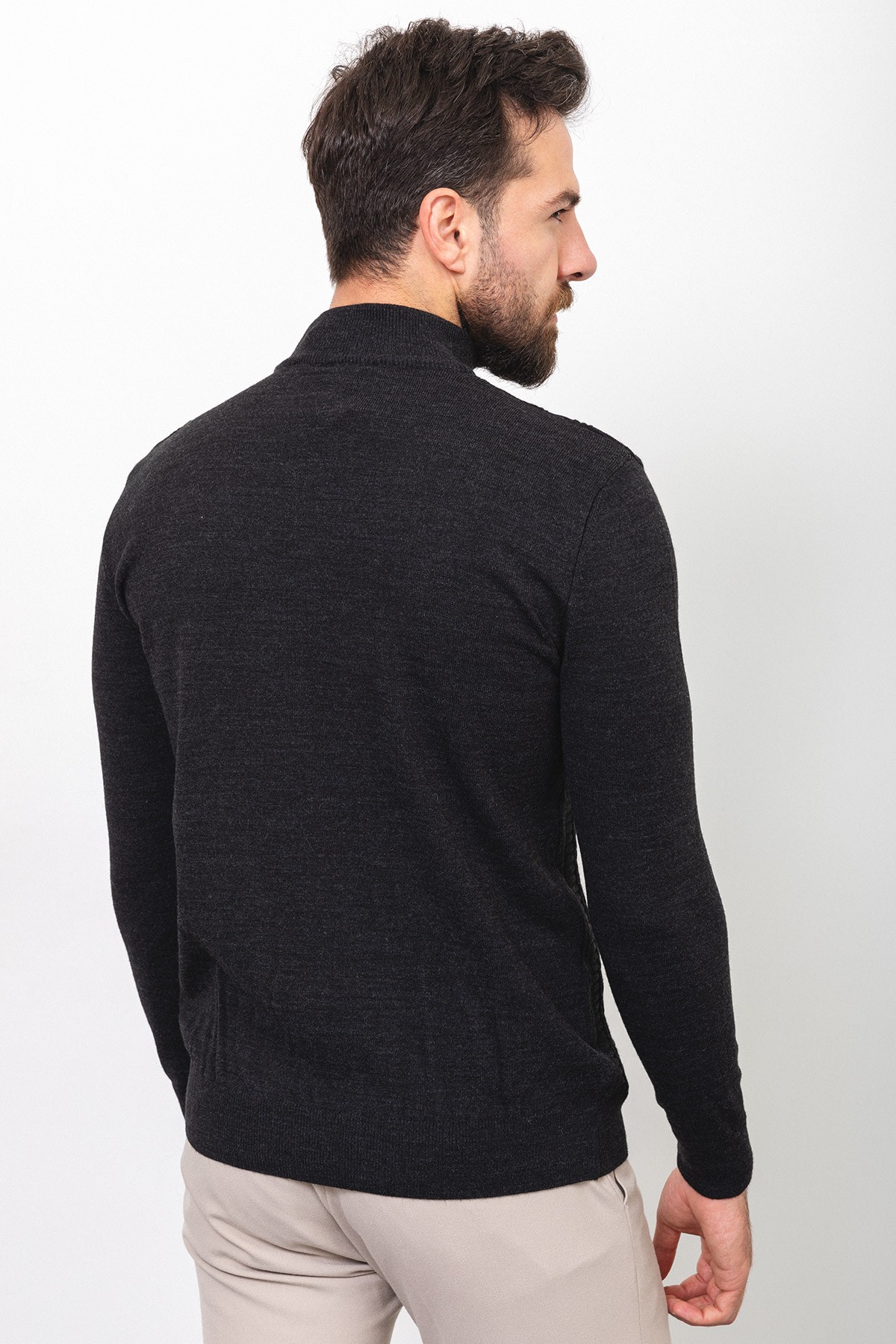 Desenli Slim Fit Yarım Balıkçı Yaka Yün Erkek Kazak