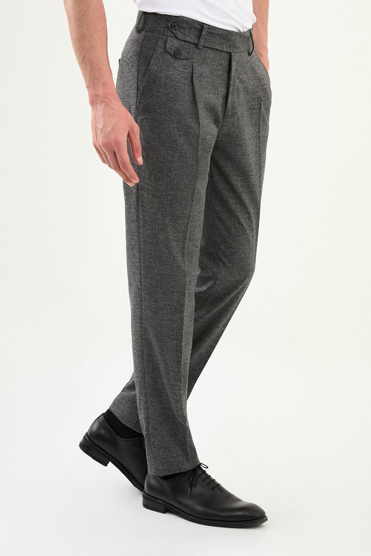 Dokulu Slimfit Pileli Erkek Pantolon