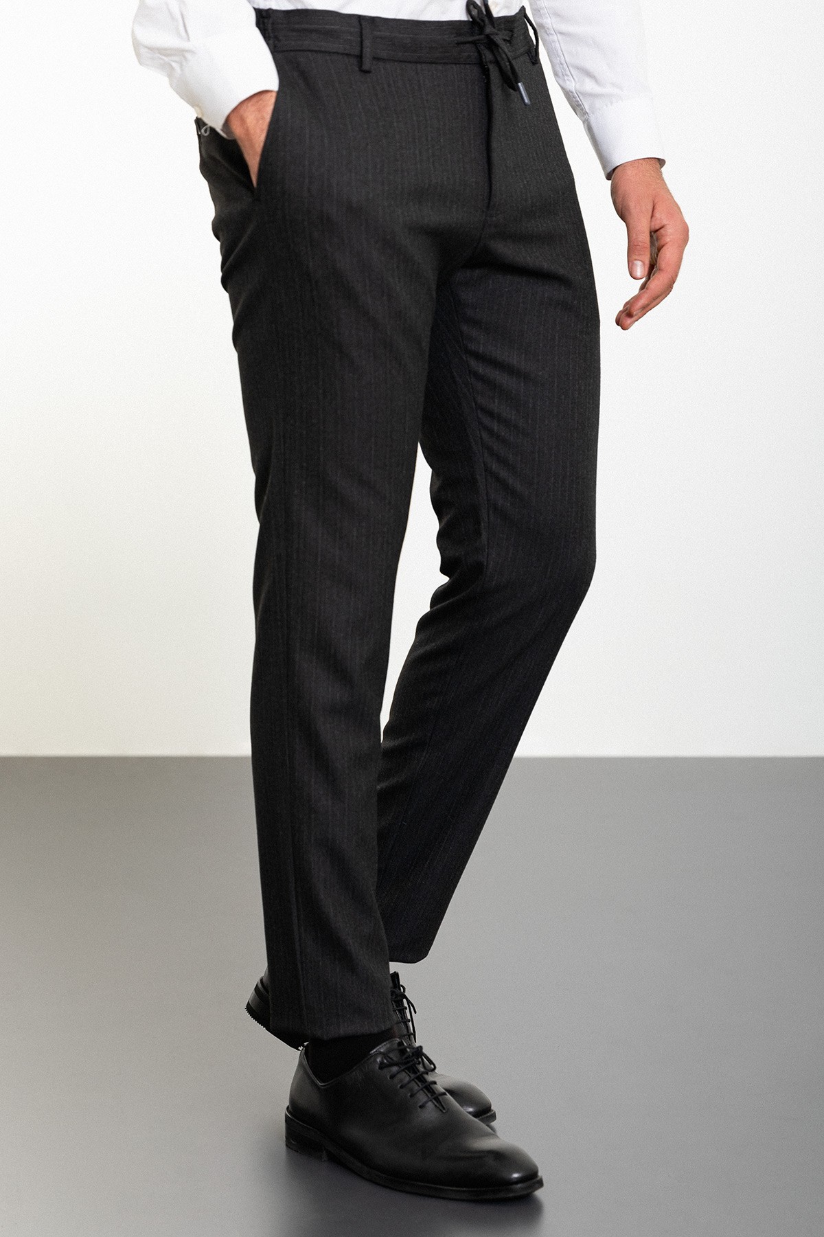 Çizgili Super Slim Fit Beli Lastikli İpli Erkek Pantolon - Antrasit