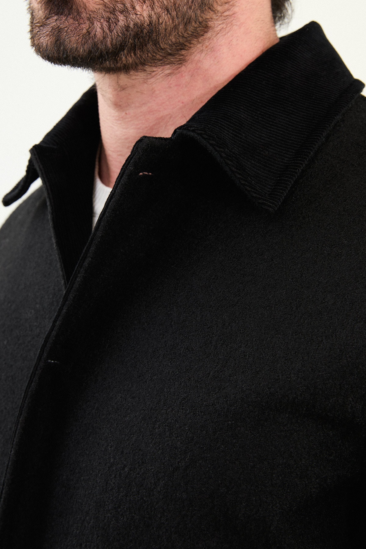 Kırçıllı Slim Fit Kadife Yaka Torba Cepli Erkek Trenchcoat