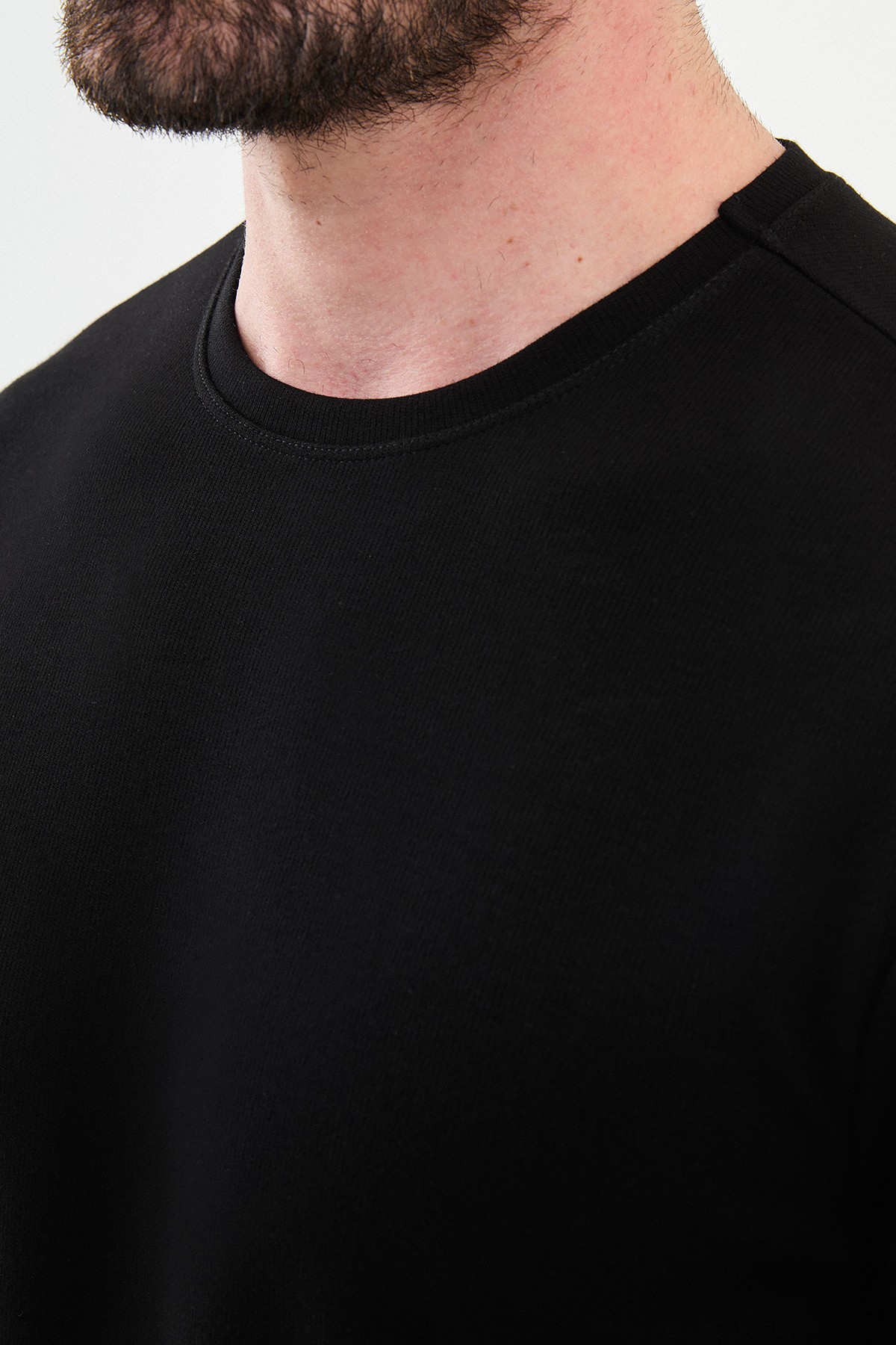 Desenli Slim Fit Bisiklet Yaka Uzun Kollu Erkek T-Shirt