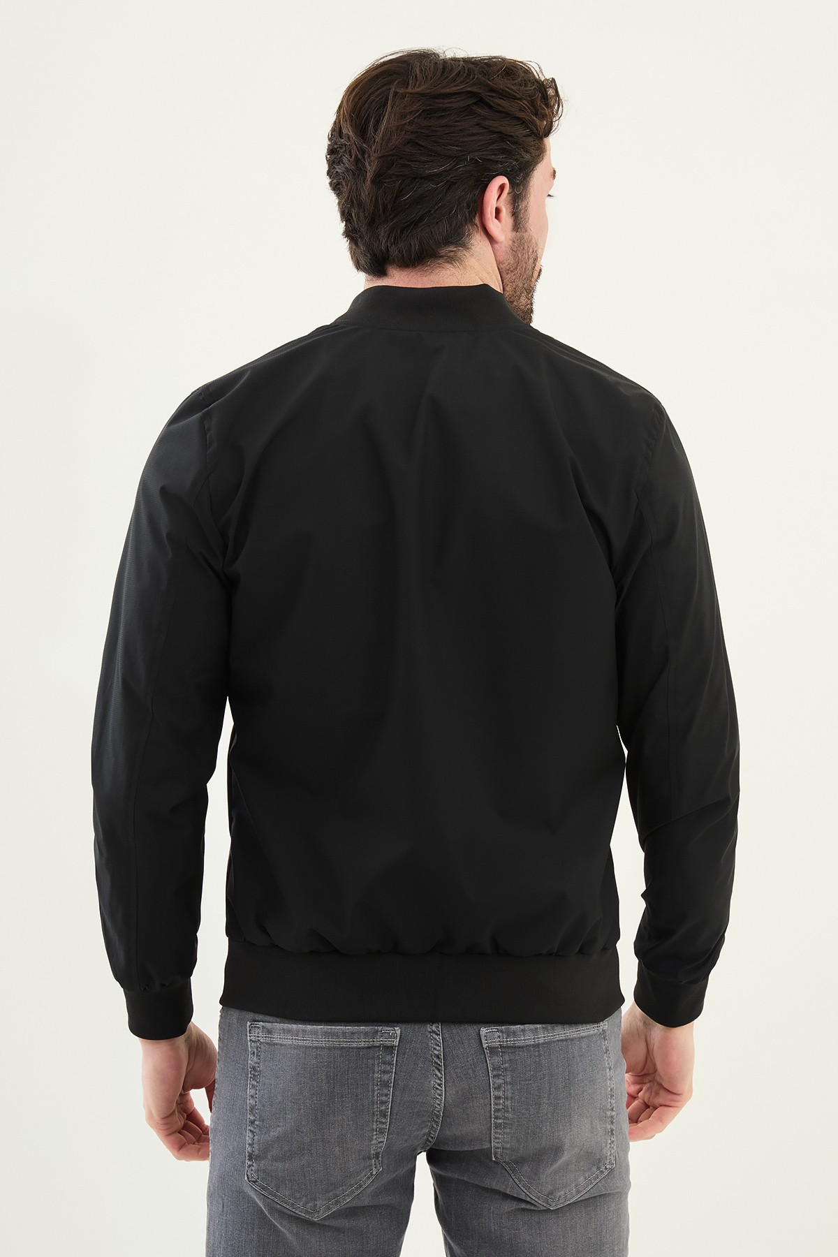 Düz Slim Fit Hakim Yaka Erkek Mont