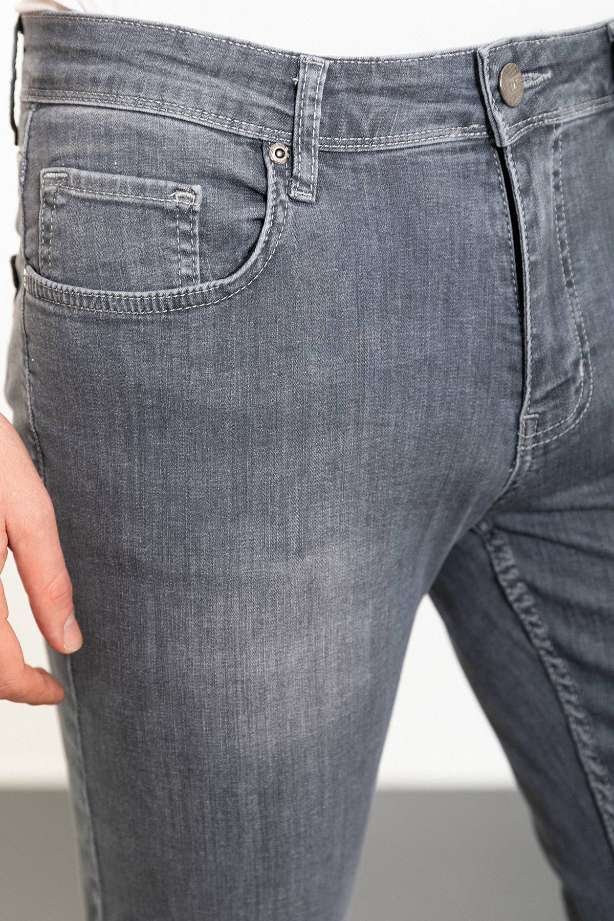 Düz Super Slim Fit Erkek Kot Pantolon