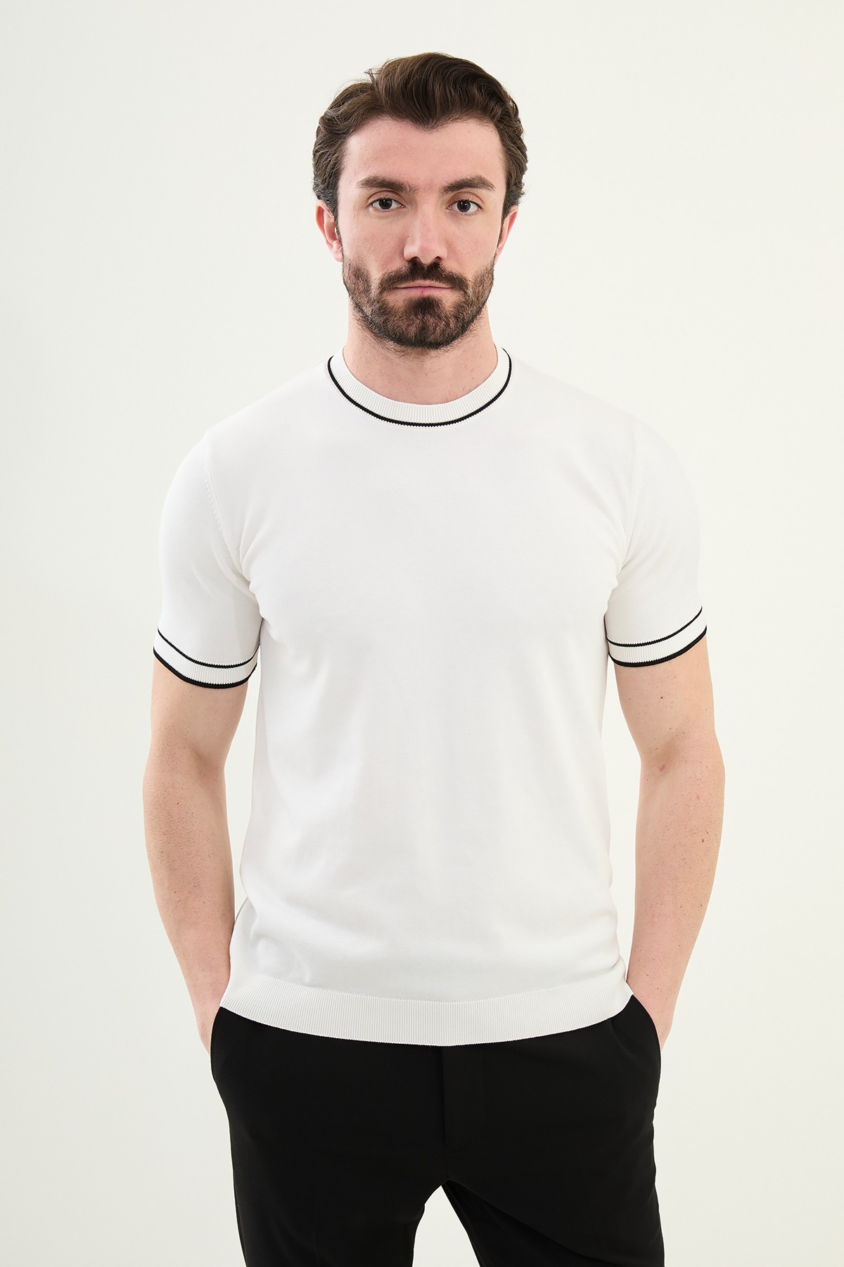 Düz Slim Fit Bisiklet Yaka Erkek Triko T-Shirt - Beyaz-Siyah