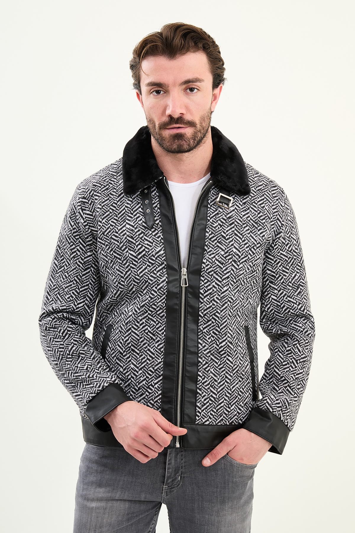 Desenli Siyah Slim Fit Kürklü Yaka Erkek Mont
