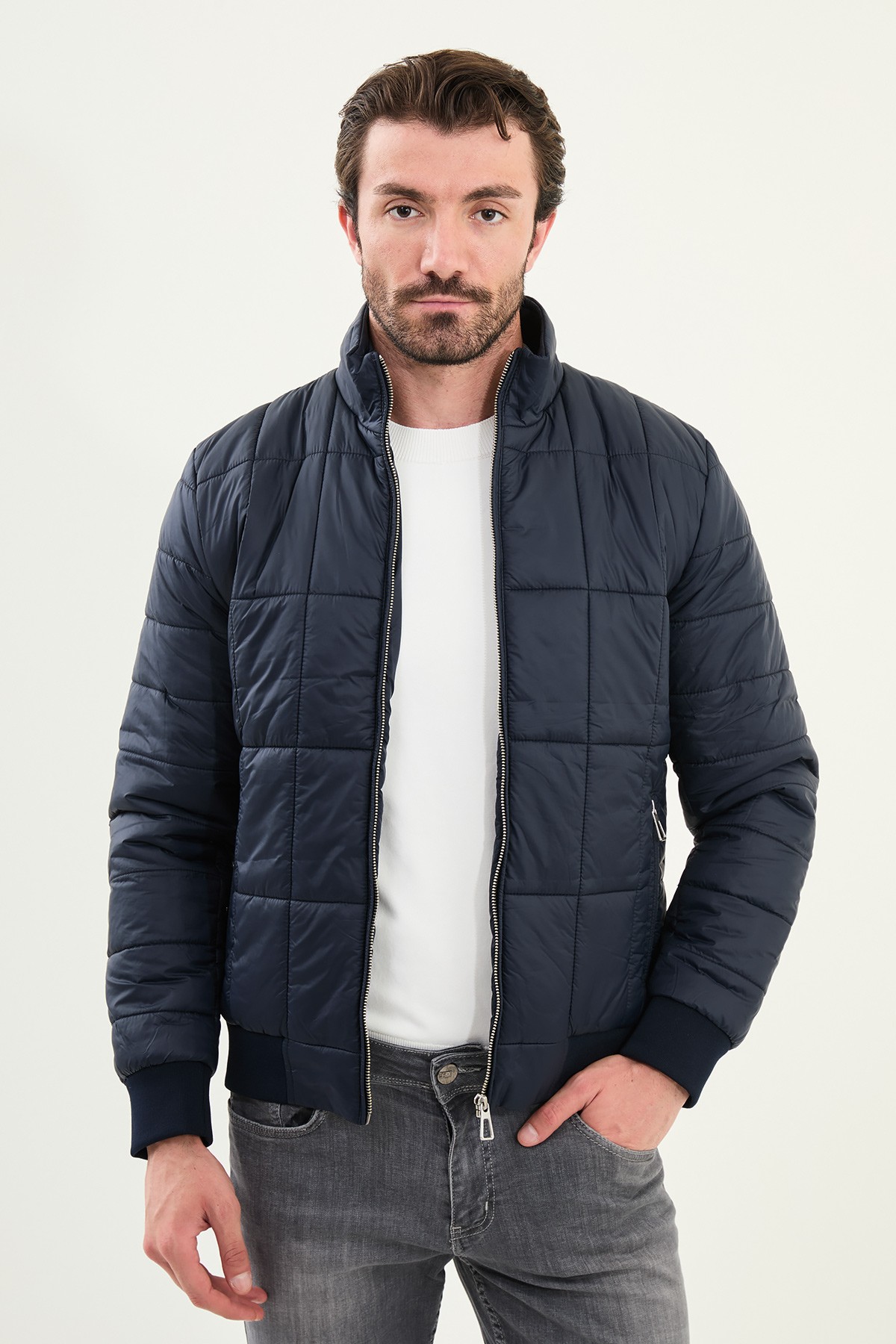 Kapitone Slim Fit Hakim Yaka Şişme Erkek Mont - Lacivert