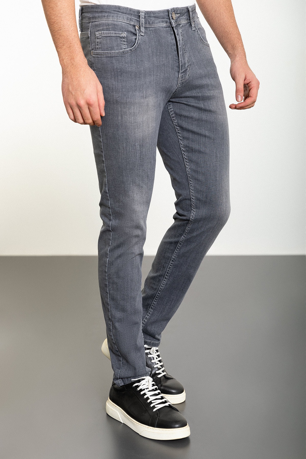Düz Super Slim Fit Erkek Kot Pantolon