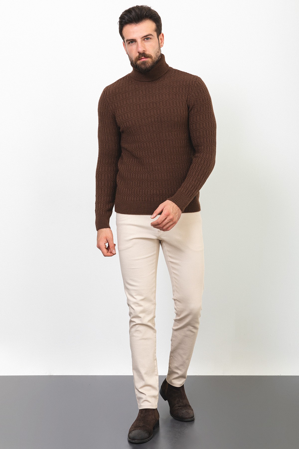 Örgü Desenli Slim Fit Tam Balıkçı Yaka Yün Erkek Kazak