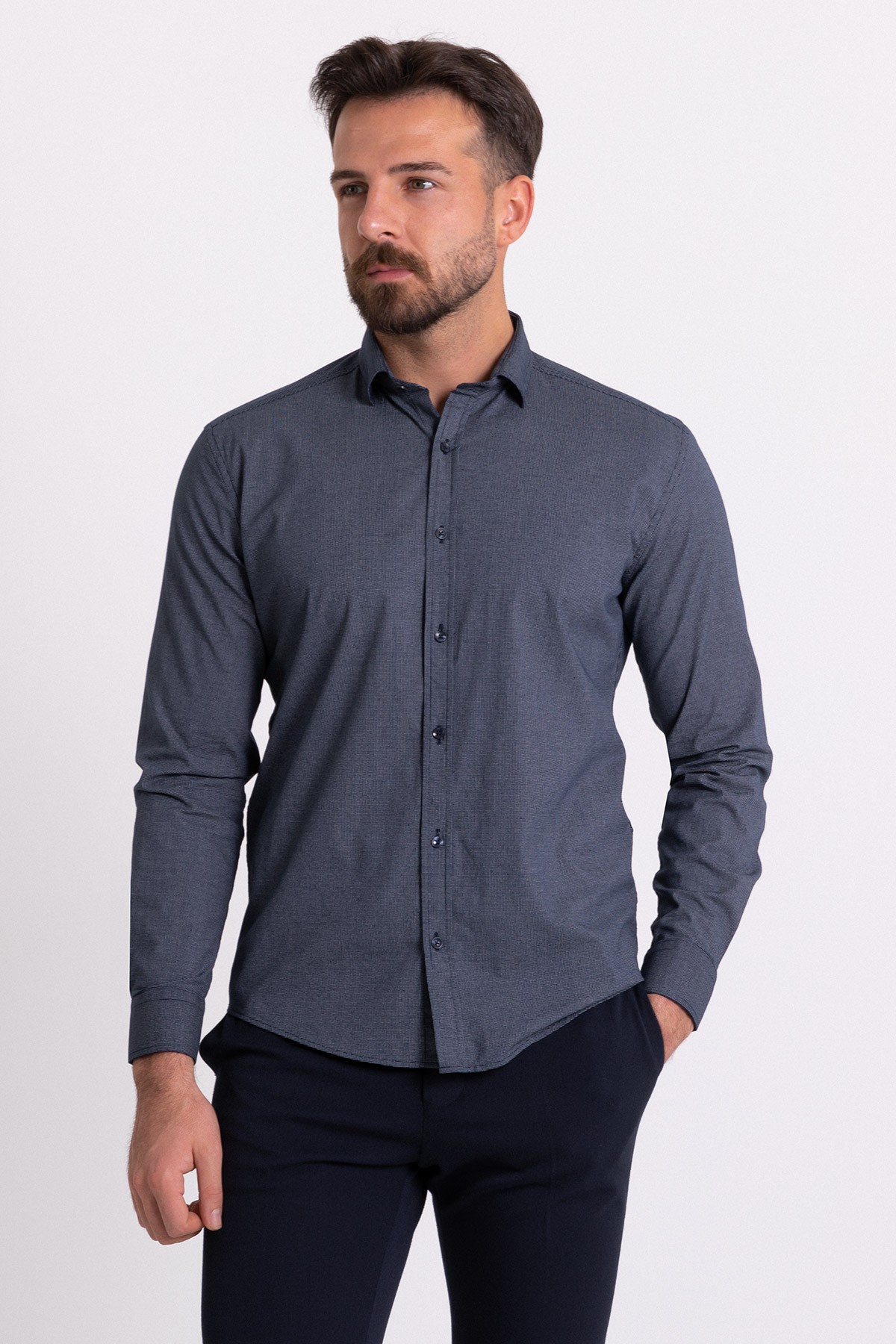 Nokta Desenli Slim Fit Gizli Düğmeli Erkek Gömlek