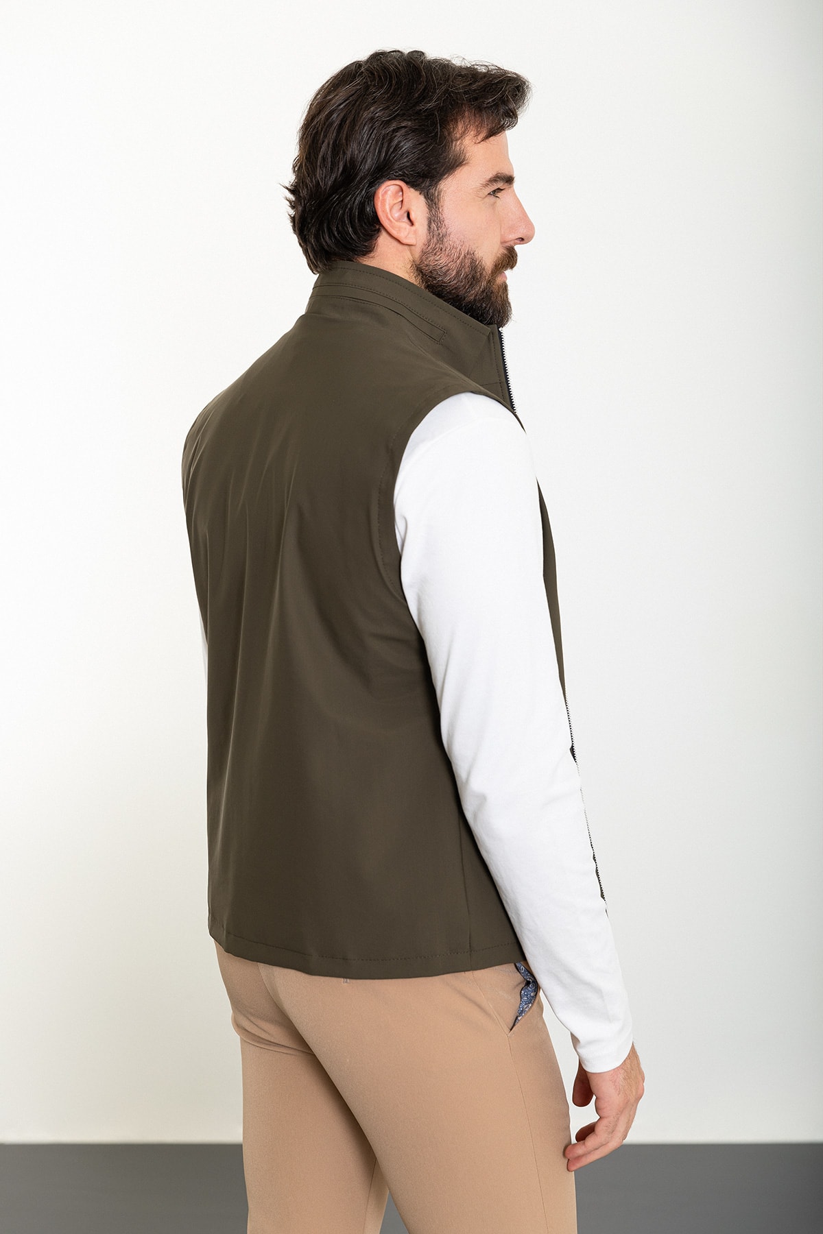 Düz Slim Fit Hakim Yaka Erkek Yelek