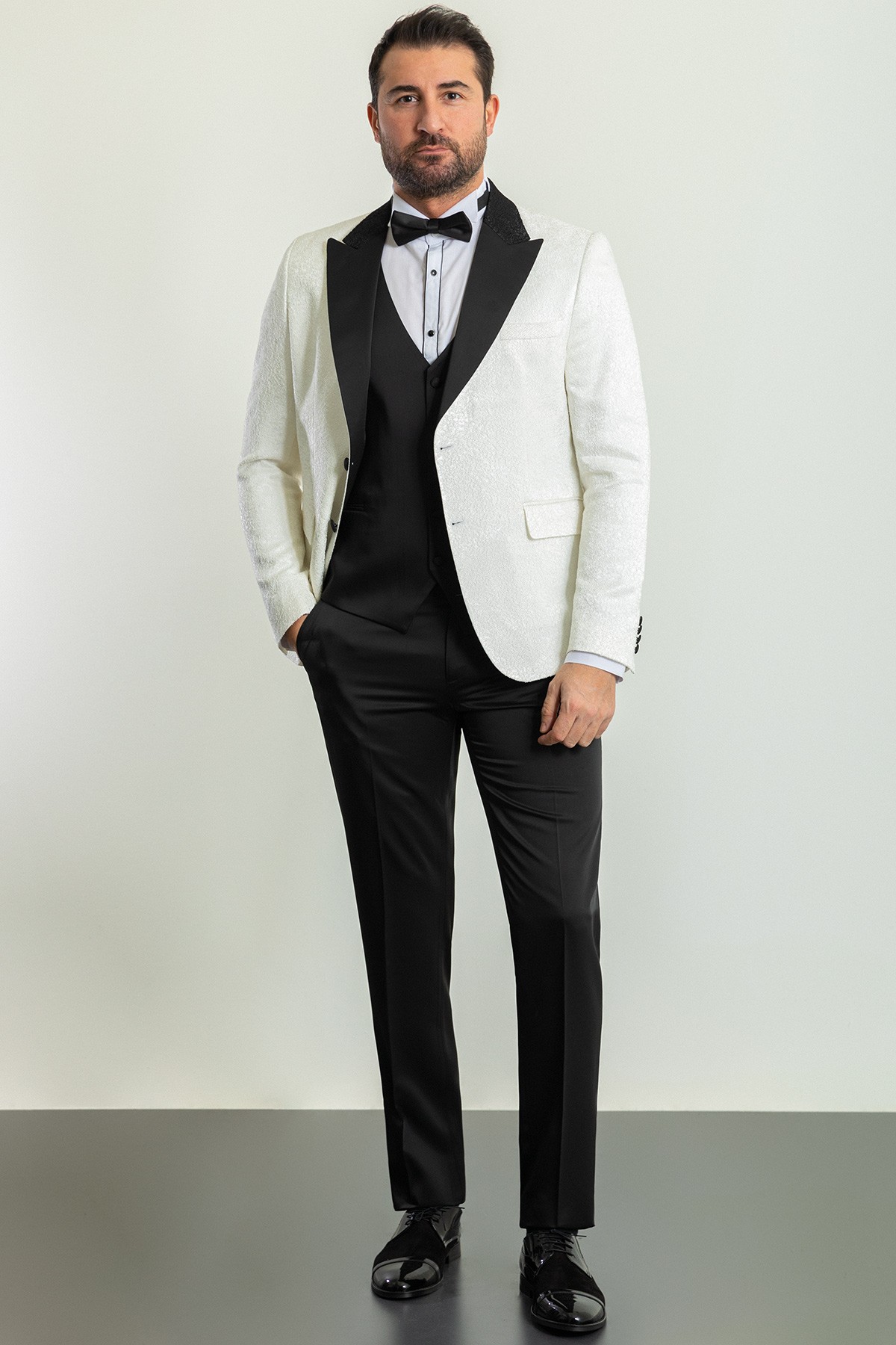 Desenli Slim Fit Geniş Yaka Saten Erkek Damatlık - Ekru