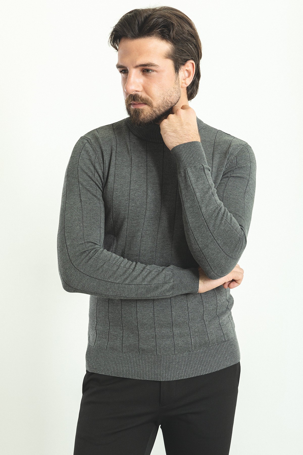 Kareli Slim Fit Yarım Balıkçı Yaka Erkek Triko Kazak