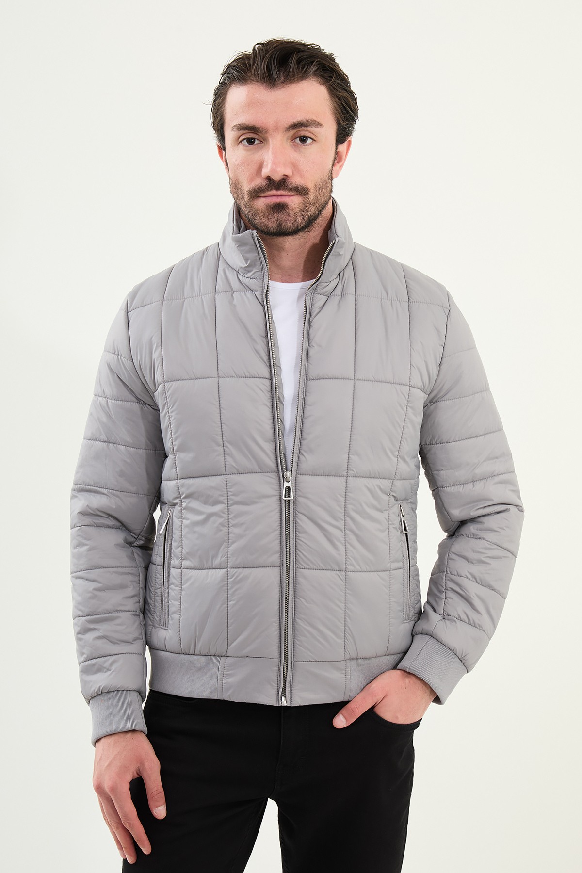 Kapitone Slim Fit Hakim Yaka Şişme Erkek Mont - Gri