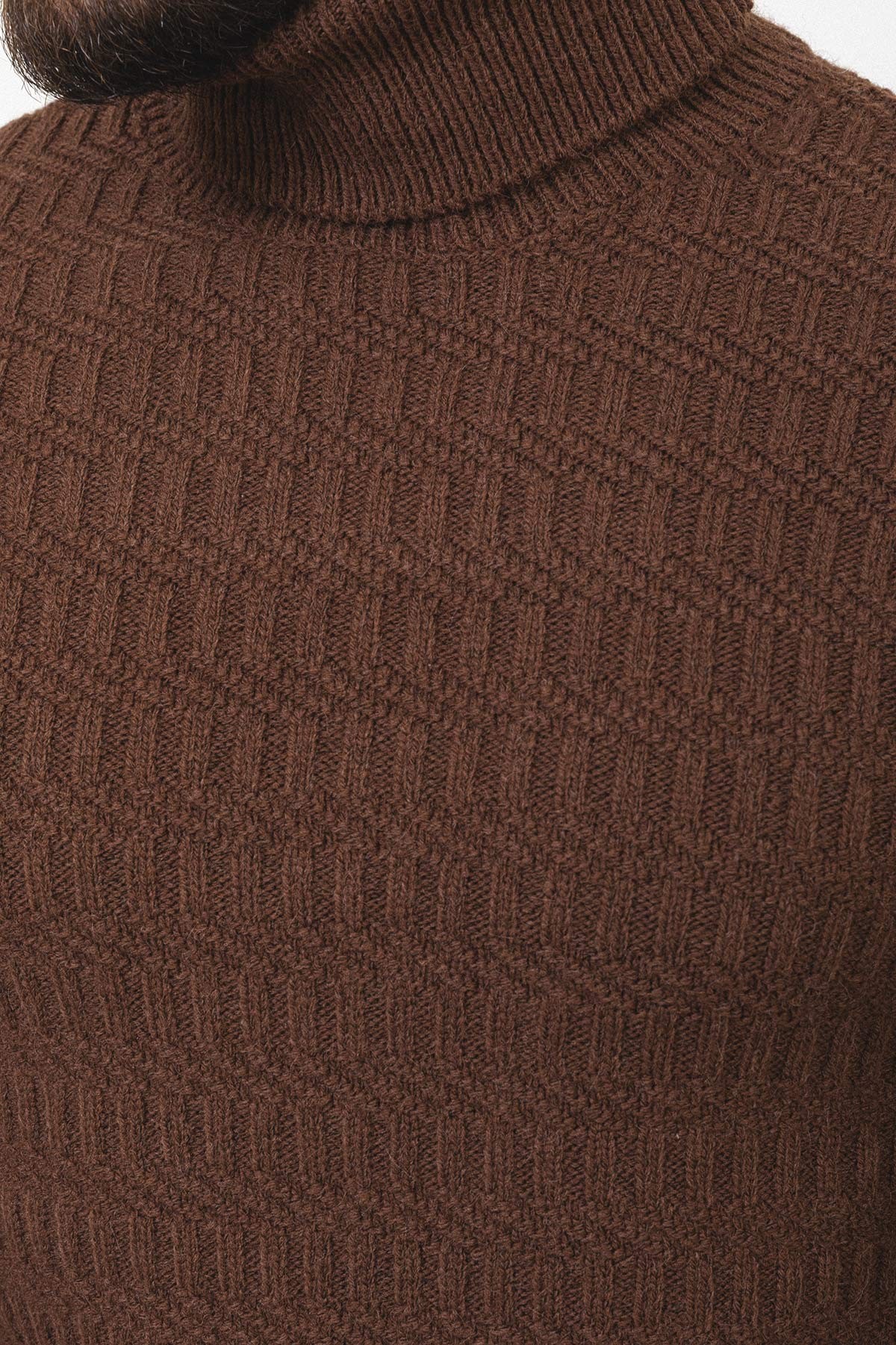 Örgü Desenli Slim Fit Tam Balıkçı Yaka Yün Erkek Kazak