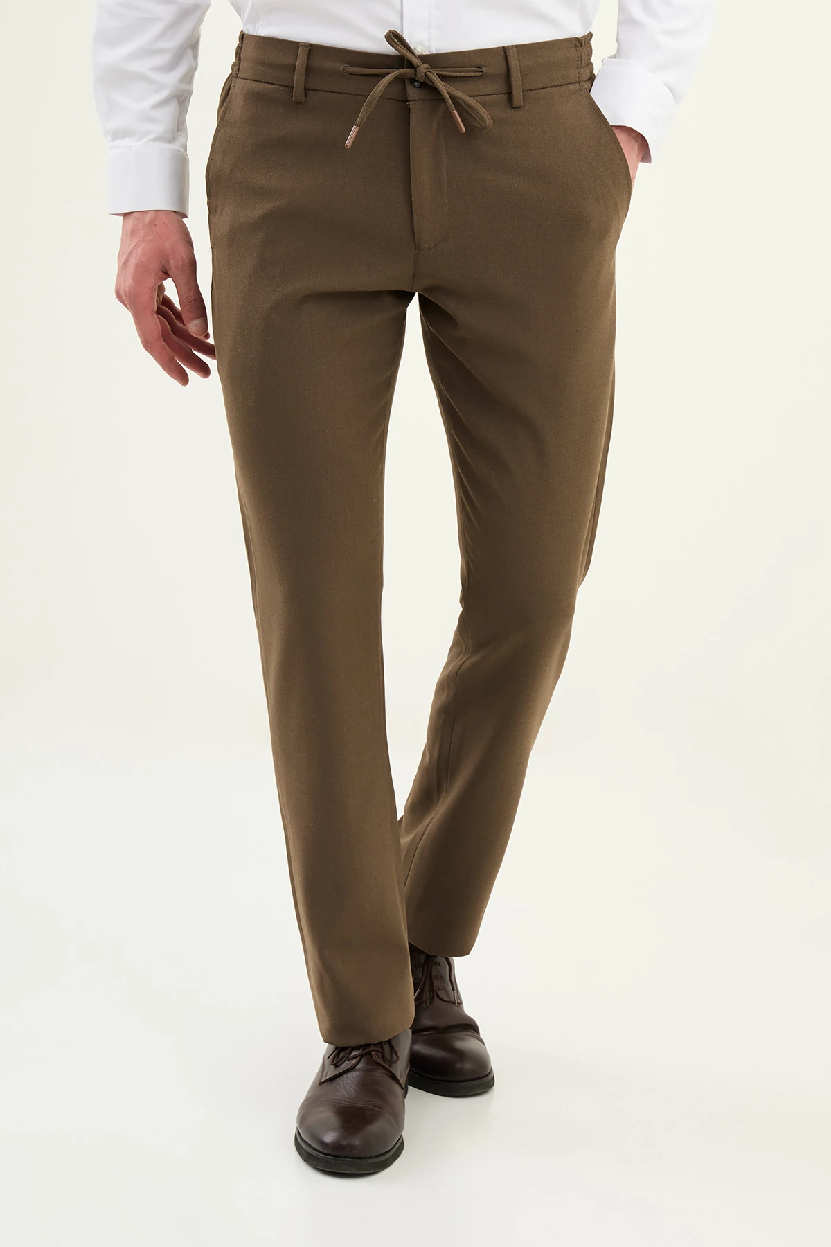 Düz Slim Fit İpli Beli Lastikli Erkek Pantolon - Vizon