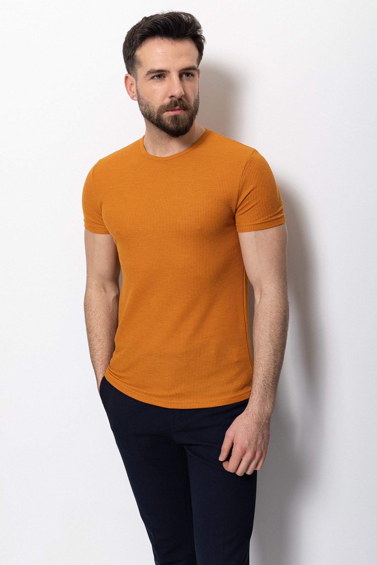 Desenli Slim Fit Bisiklet Yaka Basic Erkek T-Shirt - Kiremit