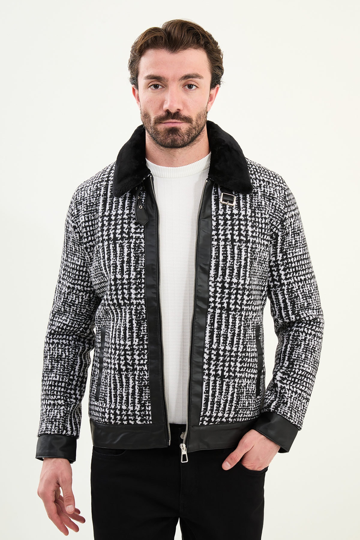 Desenli Siyah Slim Fit Kürklü Yaka Erkek Mont - Siyah-Ekru
