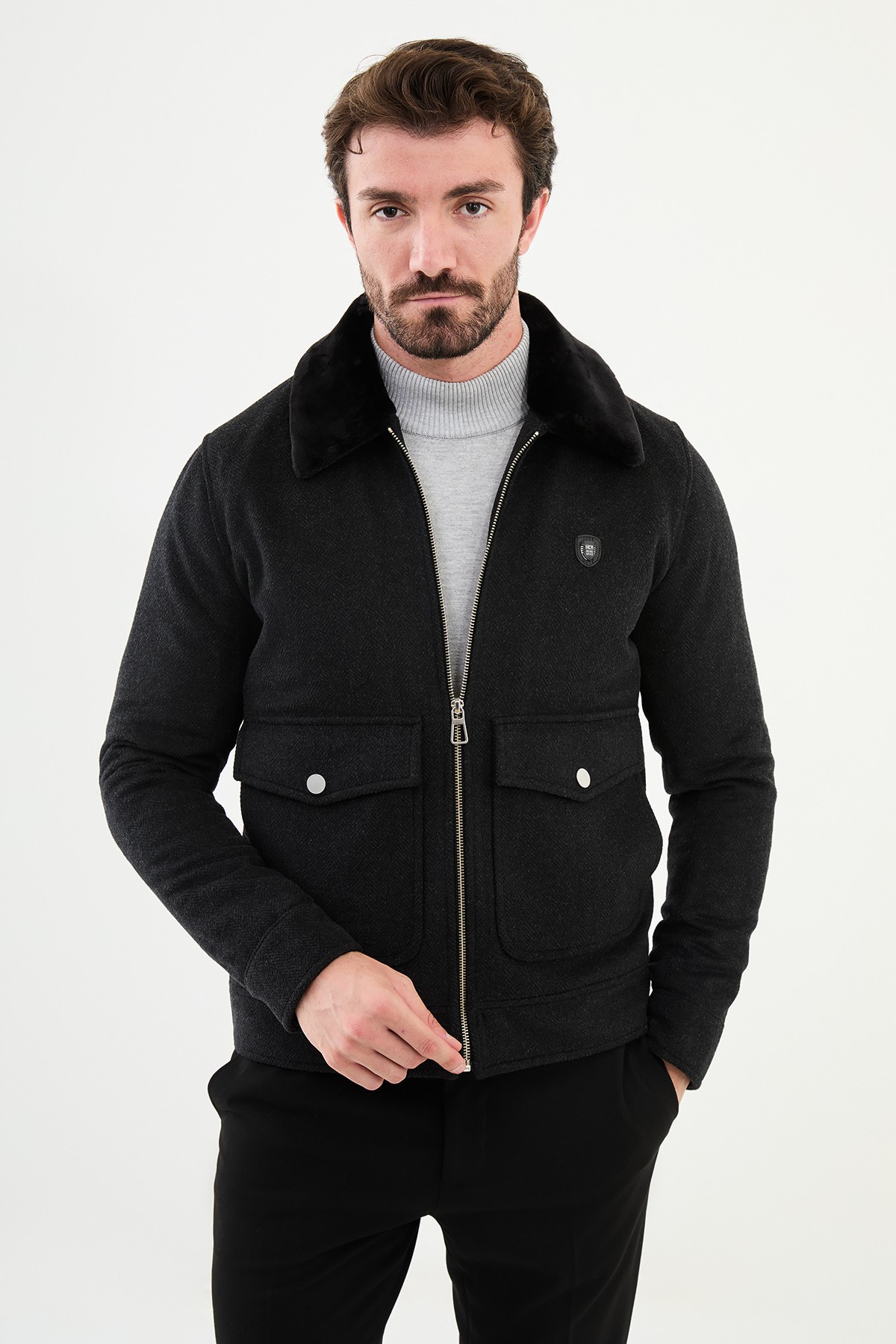 Desenli Slim Fit Torba Cep Kürklü Yaka Yün Erkek Mont
