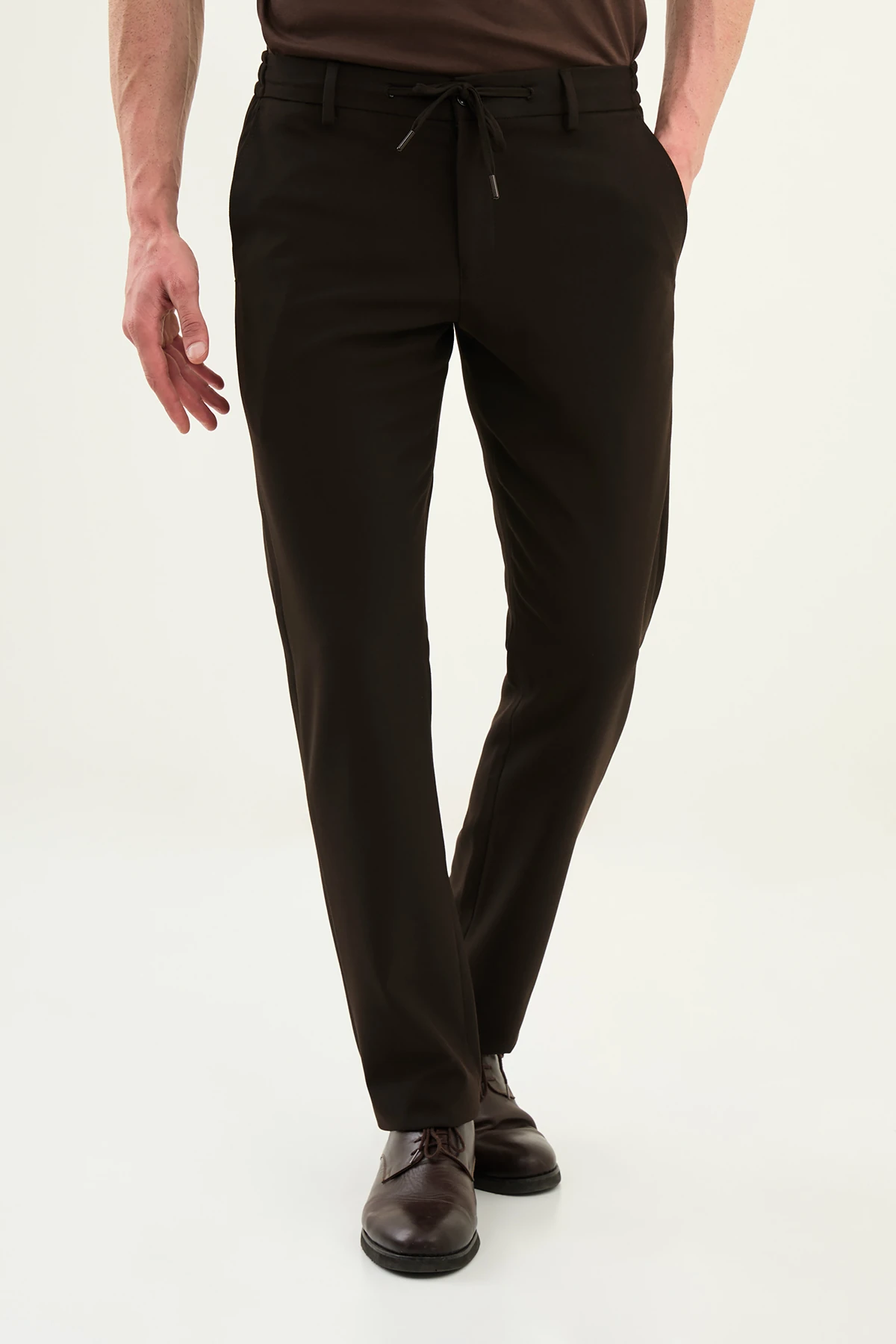 Düz Slim Fit İpli Beli Lastikli Erkek Pantolon - Koyu Kahverengi