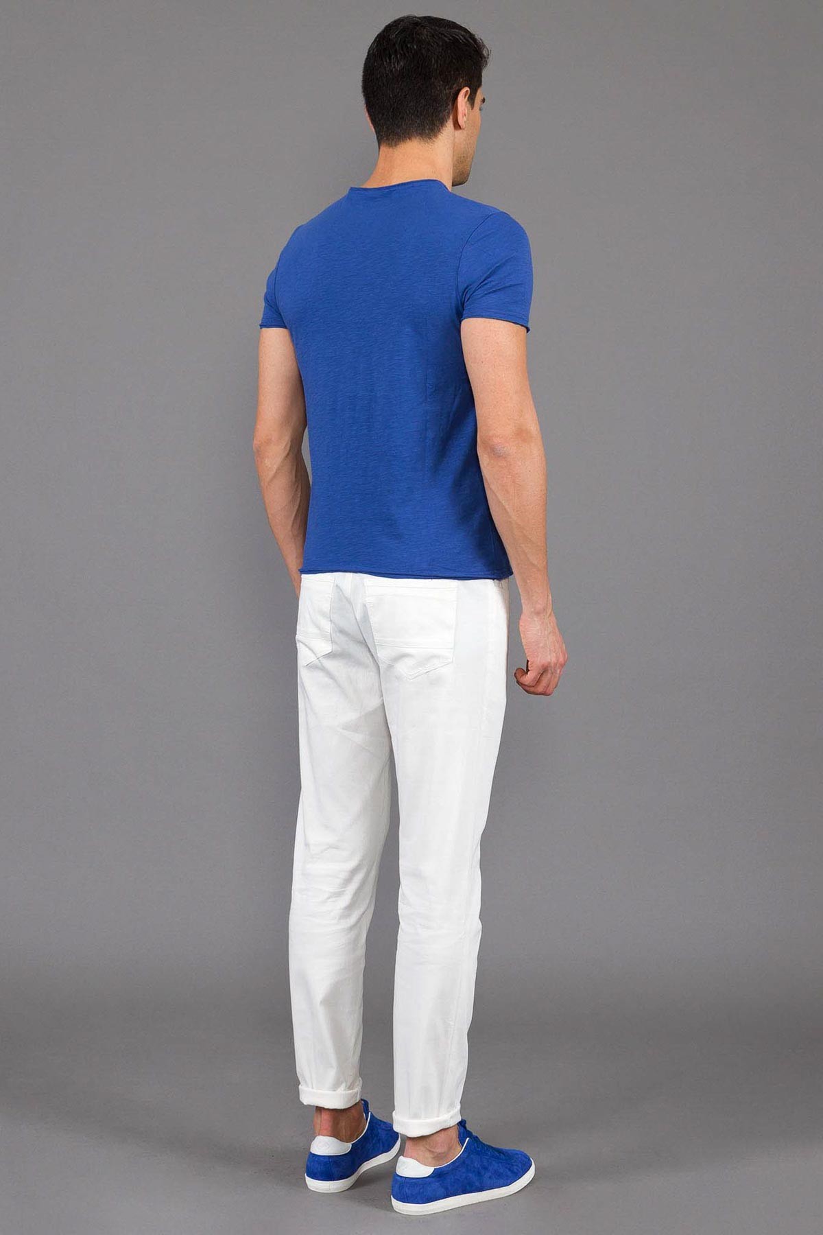 Desenli Slim Fit V Yaka Basic Erkek T-Shirt - İndigo