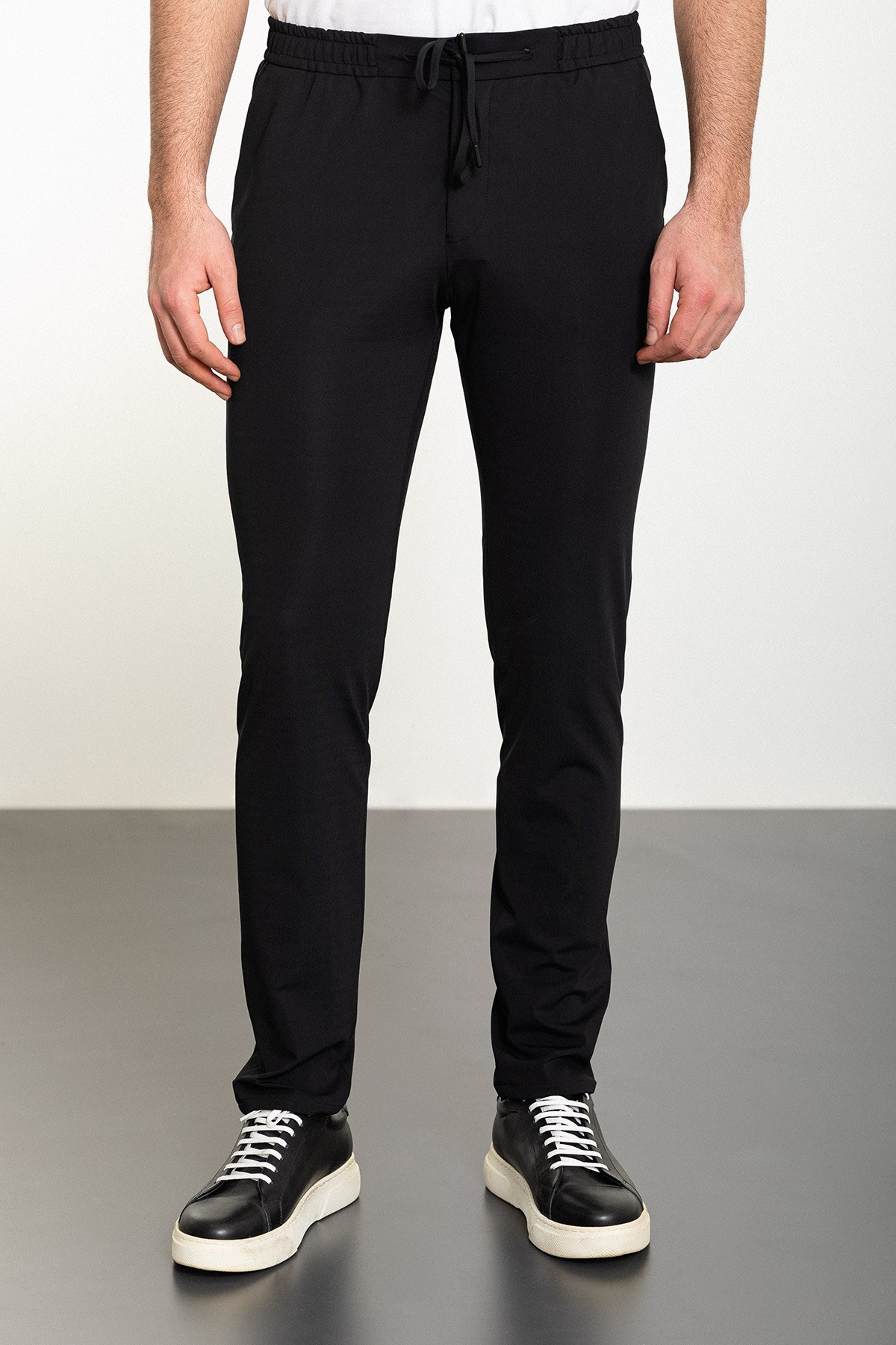 Düz Super Slim Fit Beli Lastikli İpli Erkek Pantolon