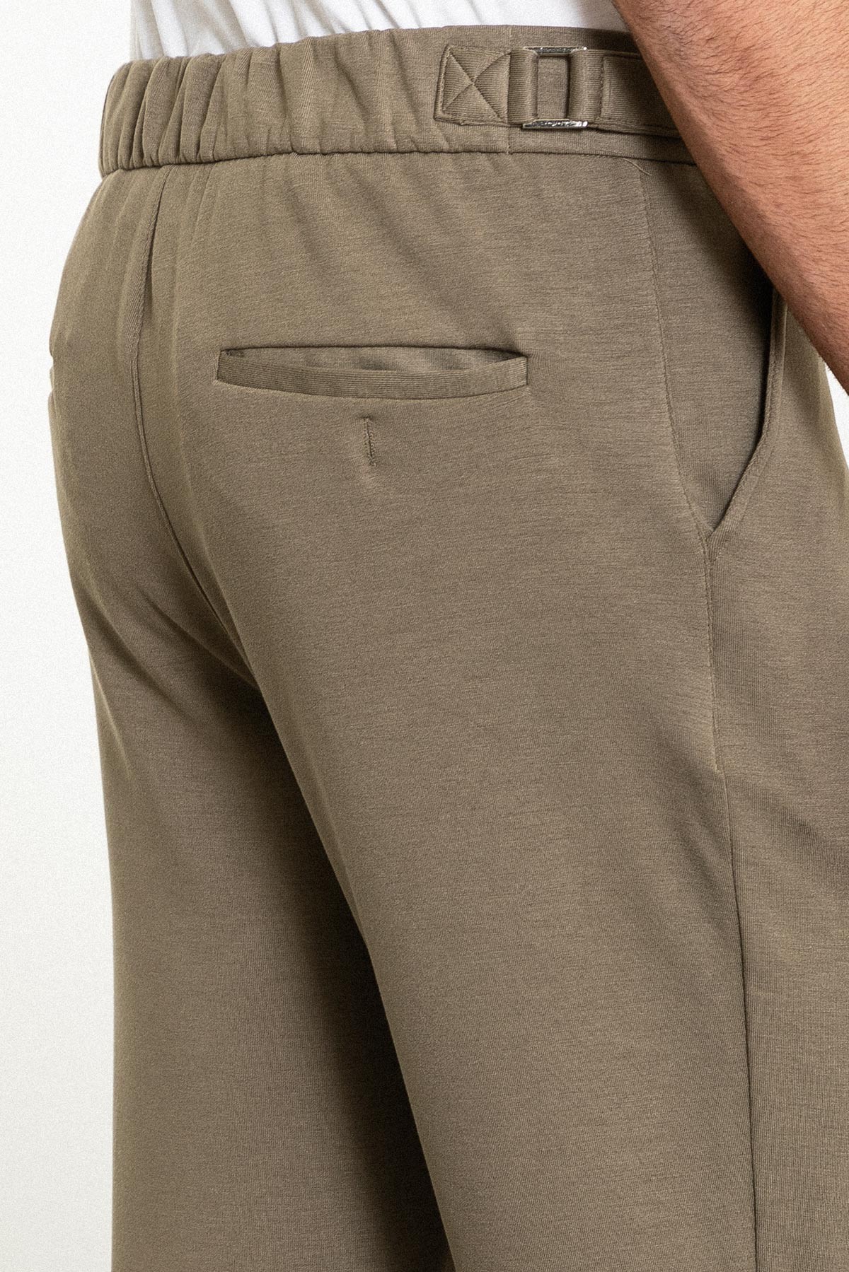 Düz Slim Fit Kemerli Erkek Eşofman Altı