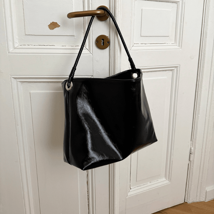 Jour Deep Black