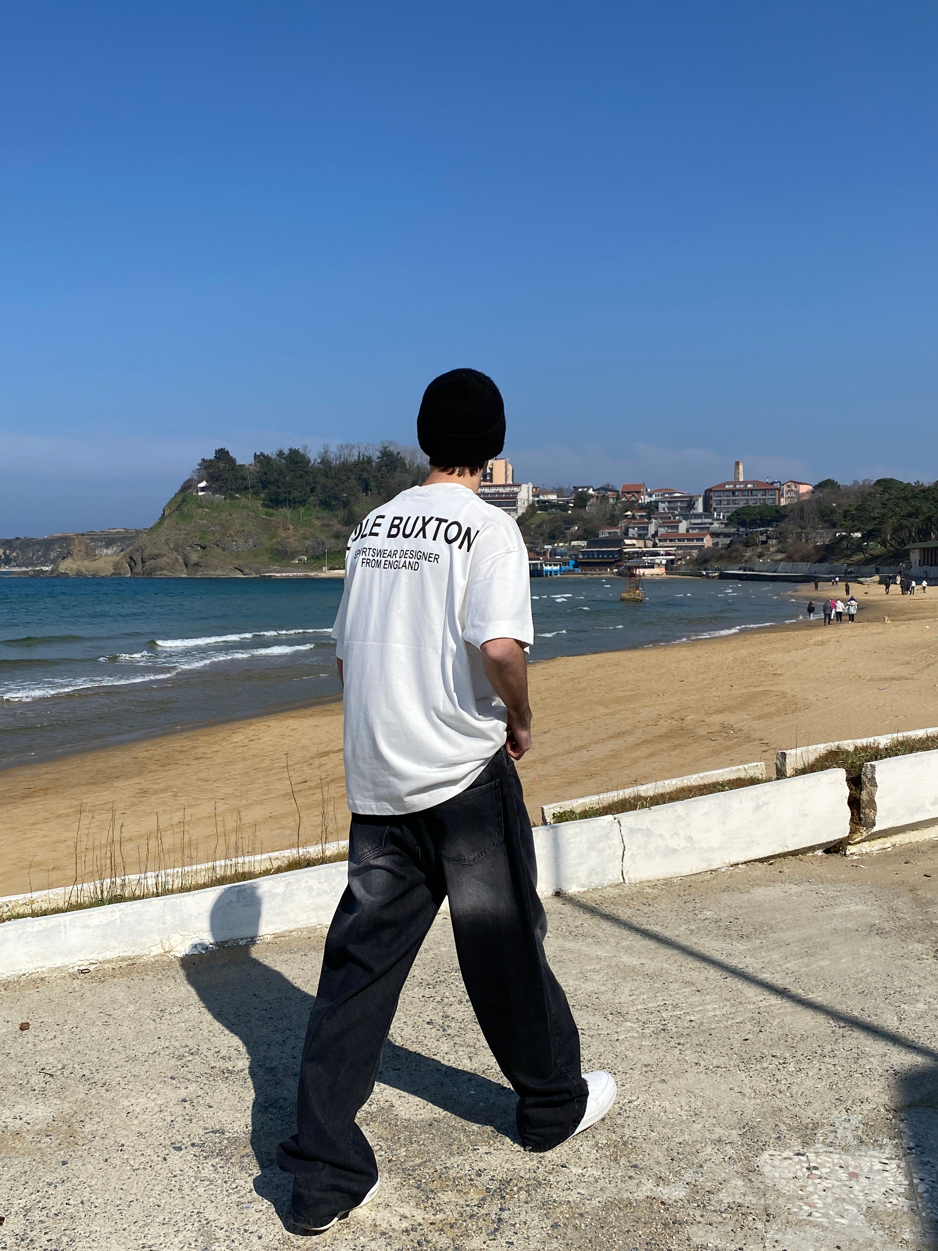 Baggy Pantolon Nasıl Kombinlenir? Sokak Modasının Vazgeçilmeziyle Tarzını Yarat
