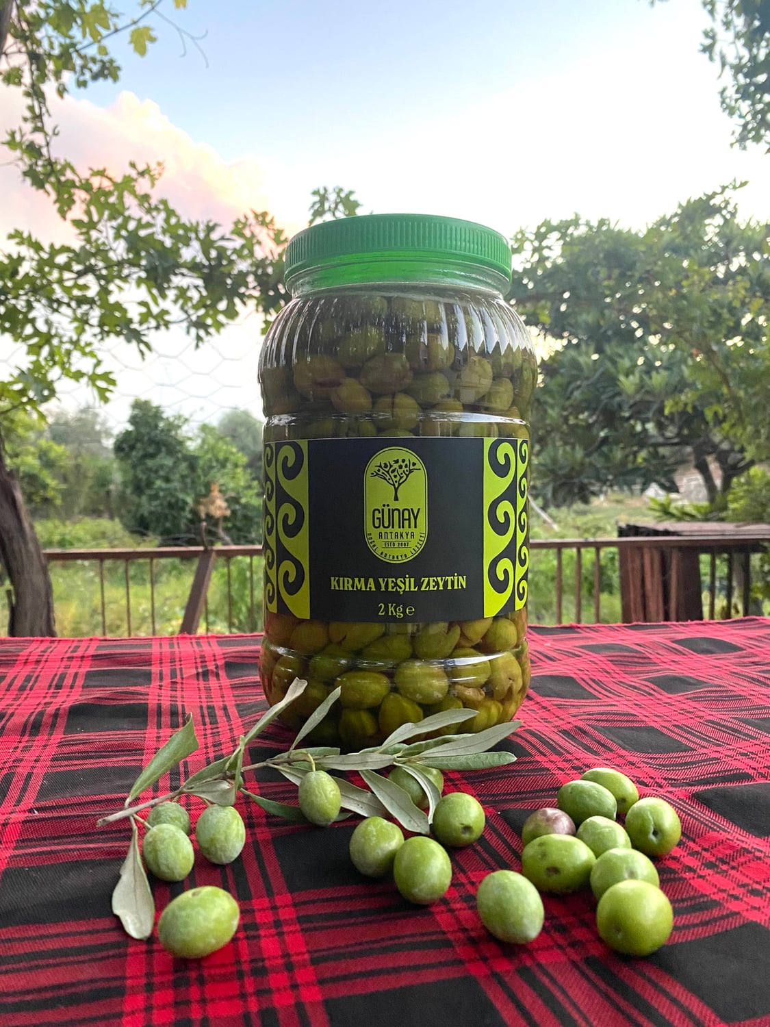 El Kırması Yeşil Zeytin (Net:2kg)