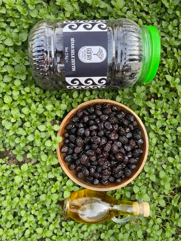 Siyah Küçük/Orta Boy Sele Zeytin (1kg) 