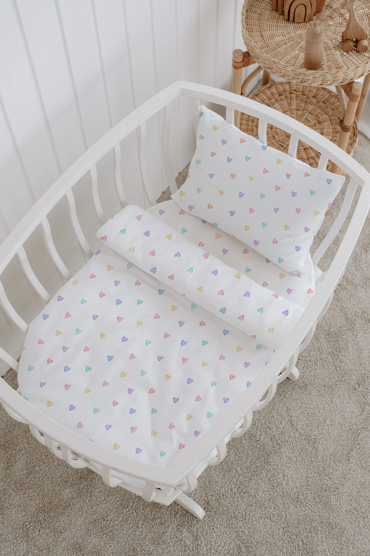 %100 Pamuklu Poplin Bebek Beşik Nevresim Seti 80x120 cm - Renkli Kalpler