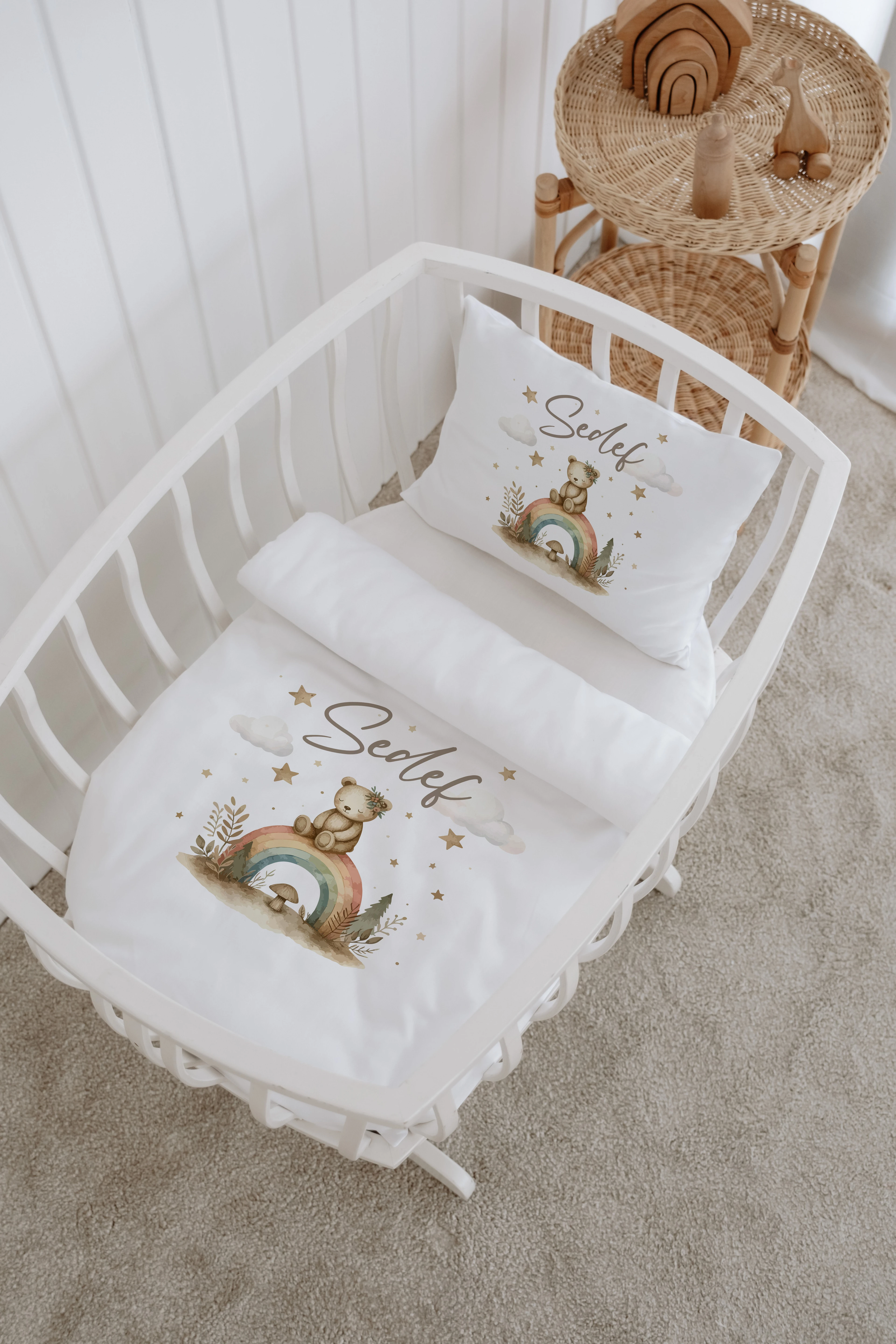 %100 Pamuk Saten Kişiye Özel İsimli Anne Yanı Beşik Nevresim Takımı 60x100 cm - M-016