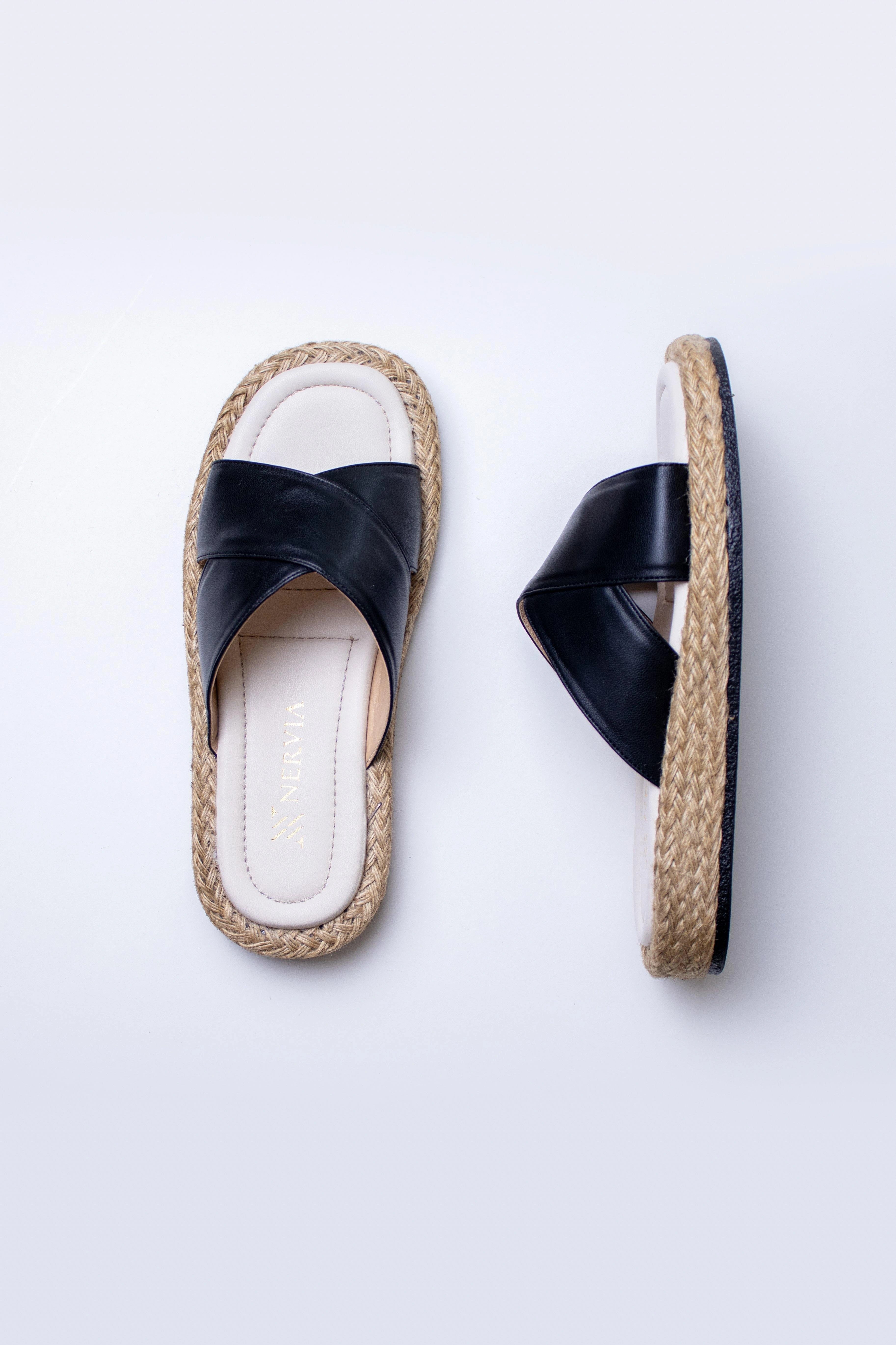 Black diagonal strap flat slippers