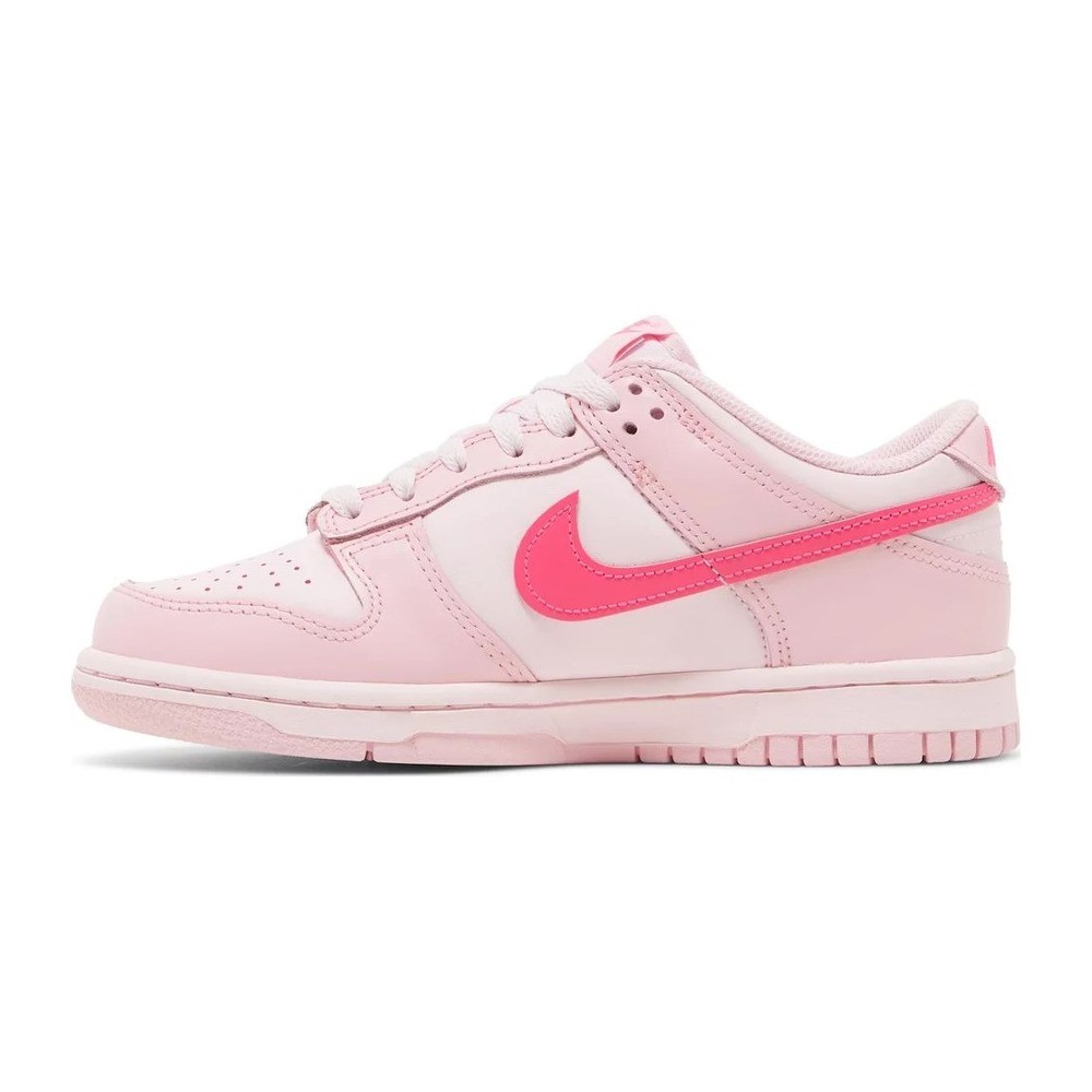 Nike Dunk Low Triple Pink