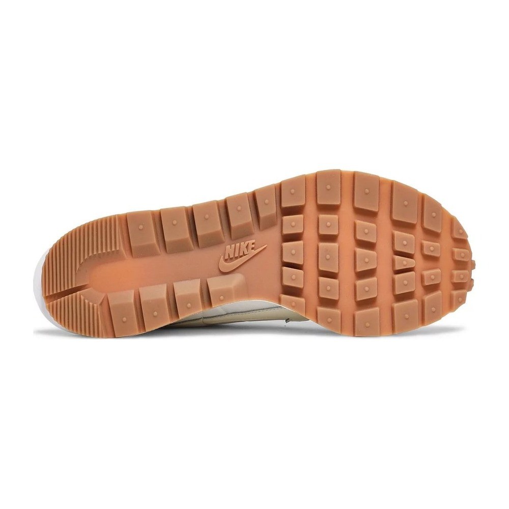 Nike VaporWaffle x Sacai Sail White Cream