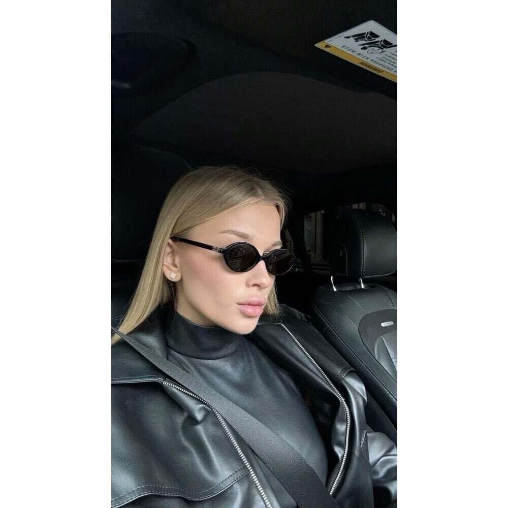 Miu Miu Oval Acetate SMU04Z