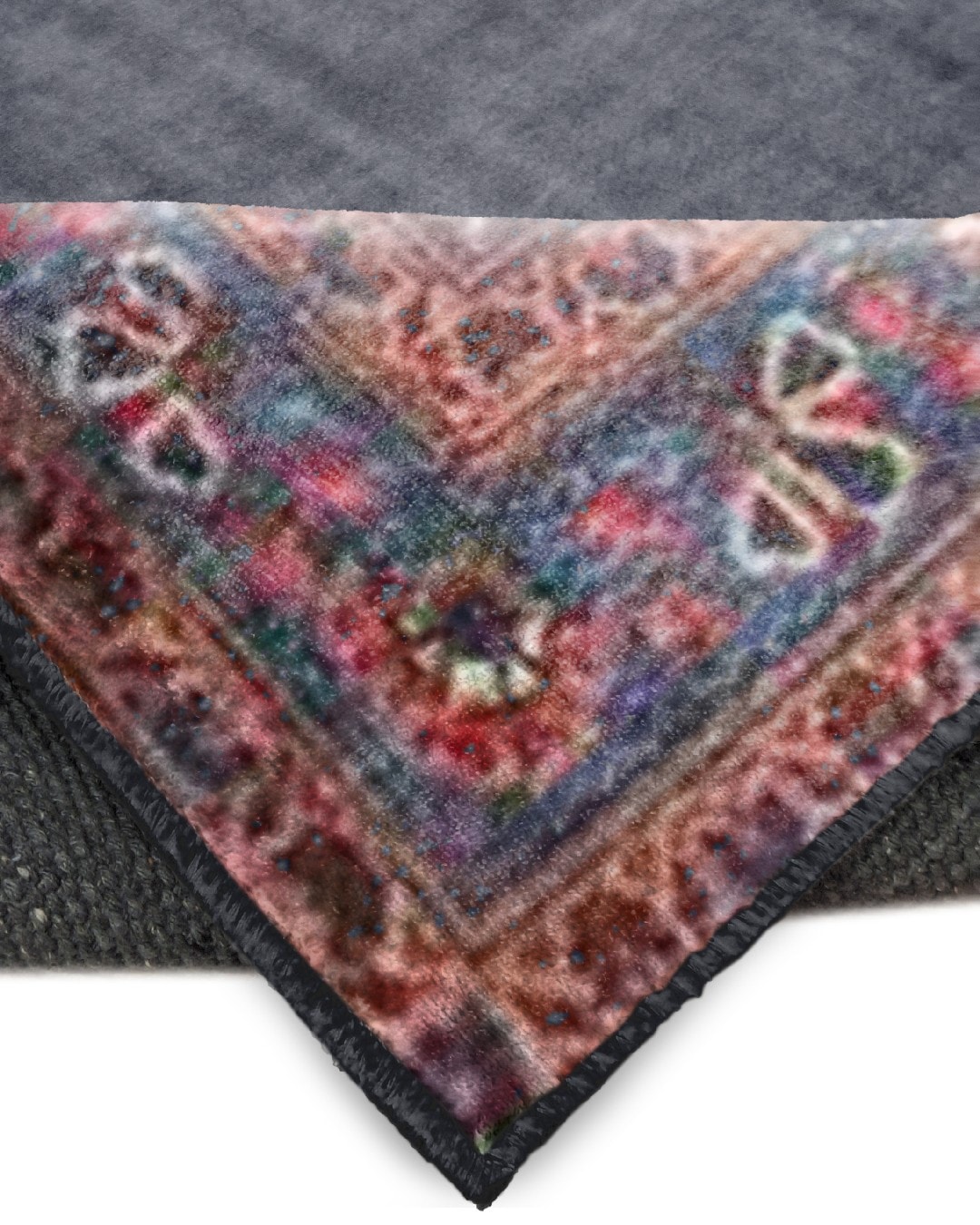 Montis Halı Sericum 34012 Lacivert Parlak Yumuşak Dokuma Taban Klasik Halı